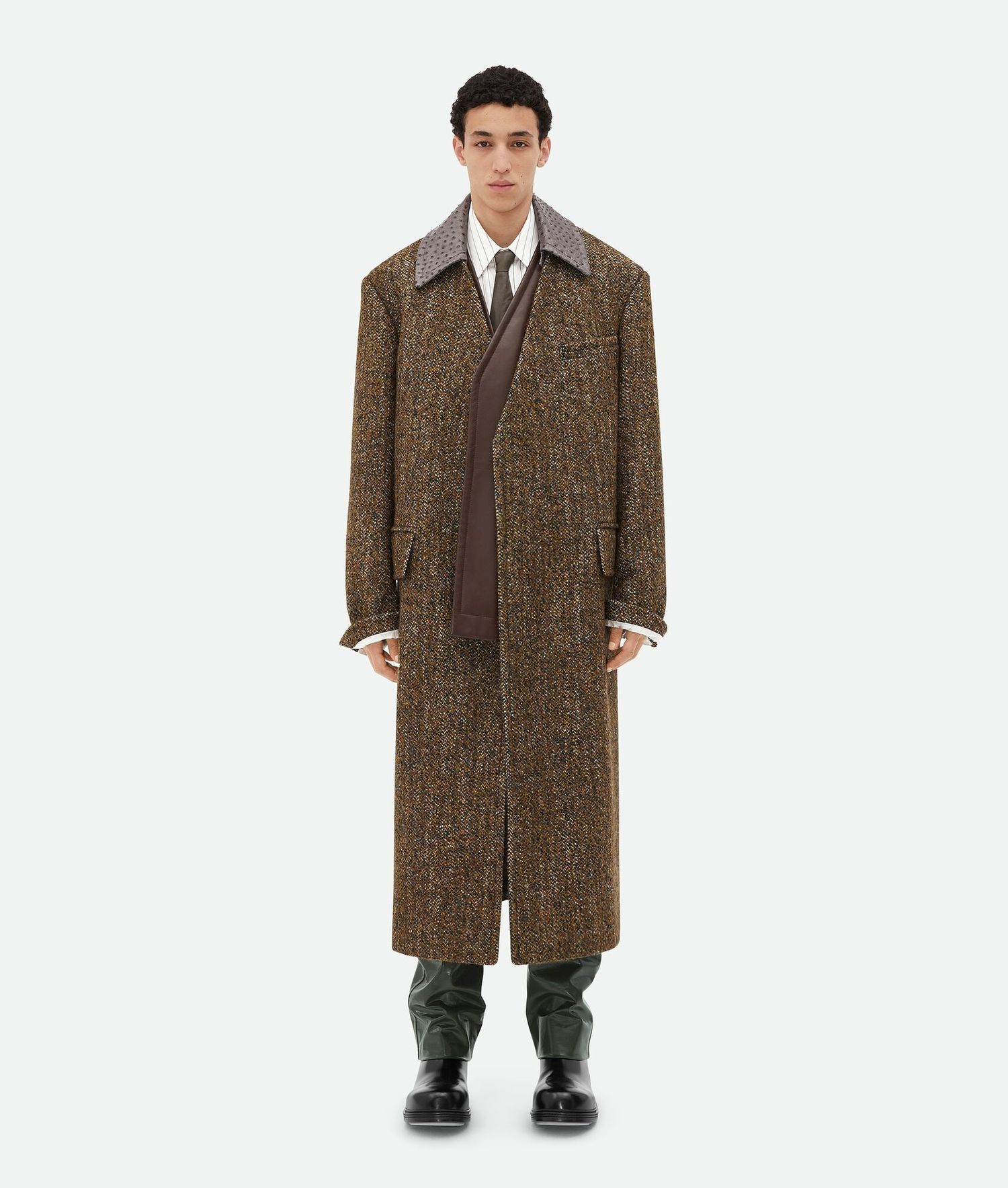 ボッテガヴェネタ Bottega Veneta Wool Chevron Jacket Bottega Veneta® Men's Wool Chevron Coat in Black/chalk/beige