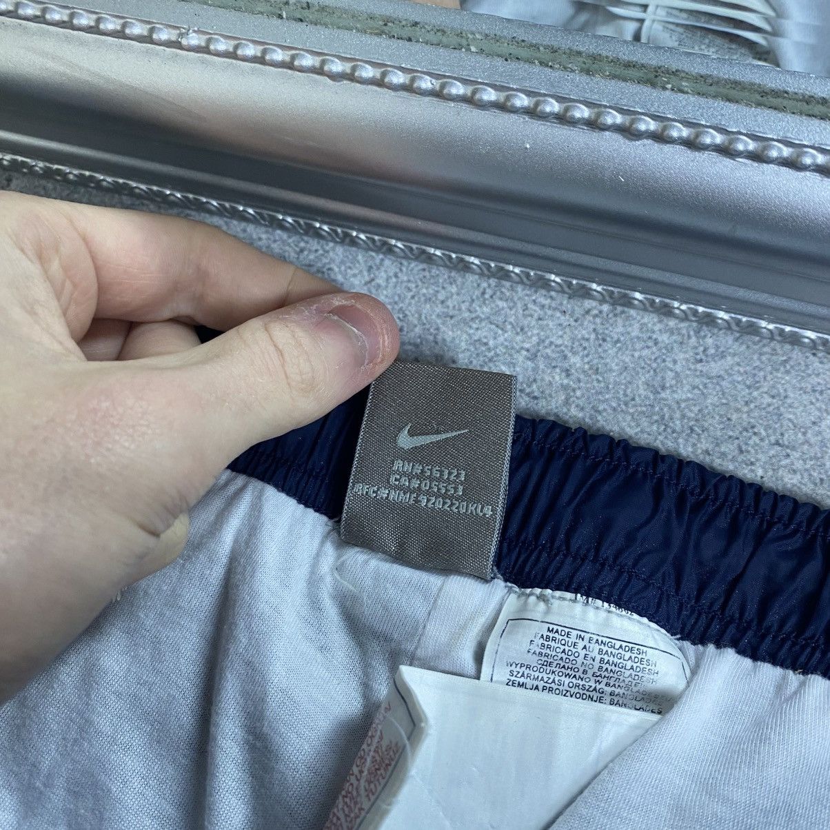 Nike Vintage Nike Track Pants Y2K Size US 36 / EU 52 - 6 Thumbnail