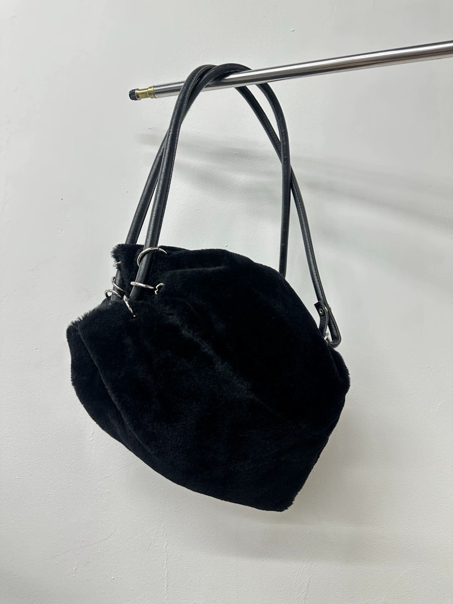 Yohji Yamamoto Yohji Yamamoto Y's Fur Drawstring Shoulder Bag Size ONE SIZE - 1 Thumbnail