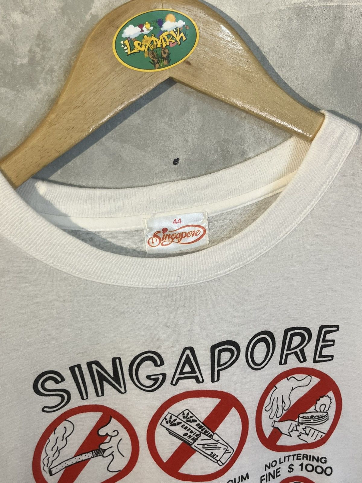 Other Vintage Singapore 90s Fine City Graphics Tee Size US M / EU 48-50 / 2 - 3 Thumbnail