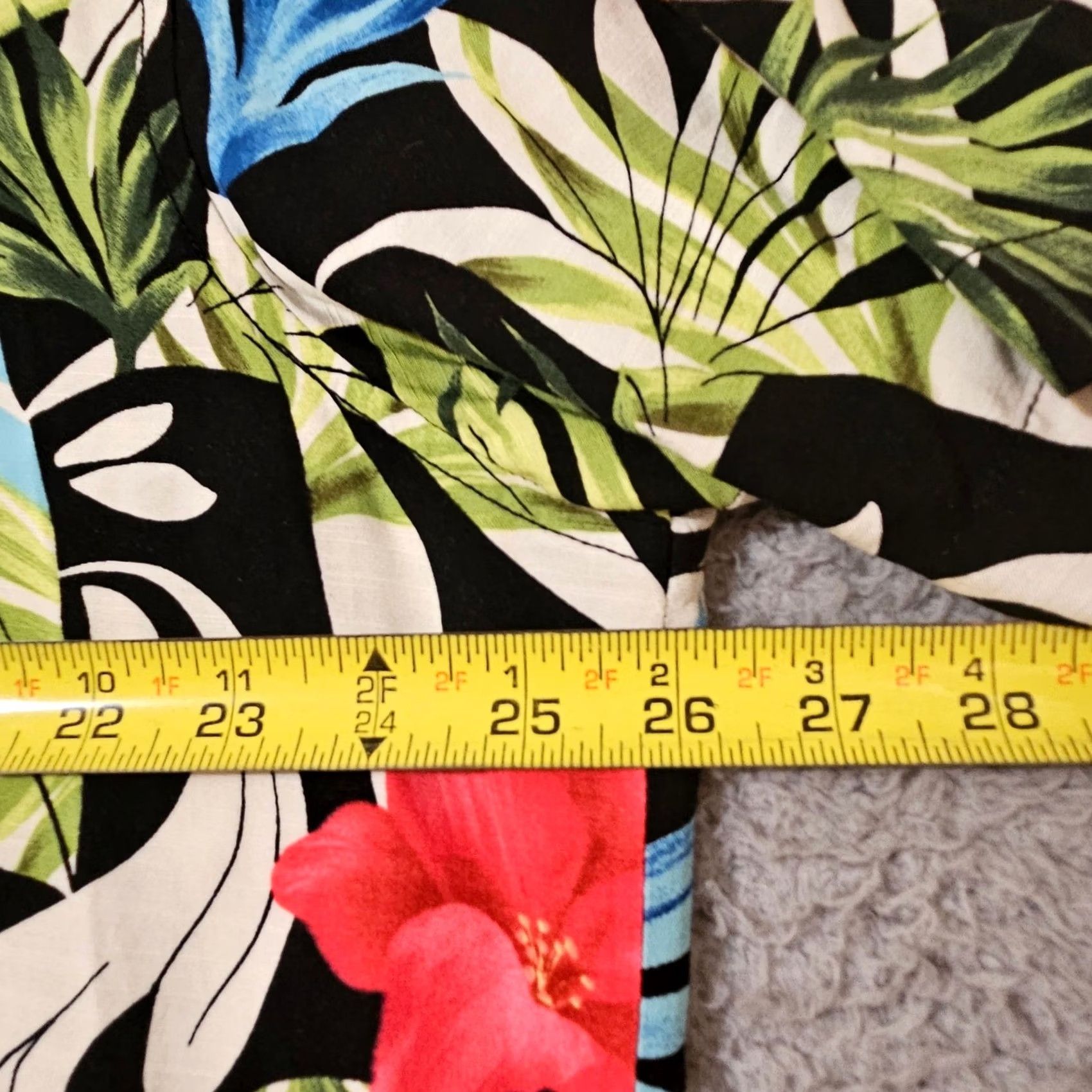 Tommy Bahama Tommy Bahama Coast Shirt Mens XL Viscose Short Sleeve Multicolor Floral Veracruz Cay Camp Shirt Mens XL Size US XL / EU 56 / 4 - 8 Thumbnail