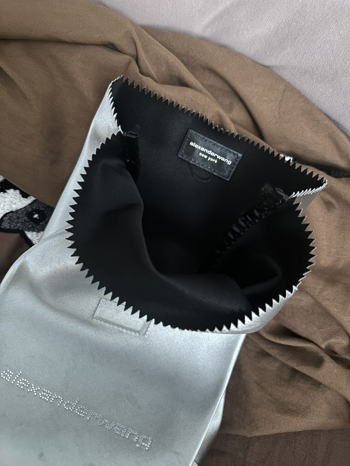 Alexander Wang Alexander Wang Satin Pouch Bag Silver Size ONE SIZE - 5 Thumbnail