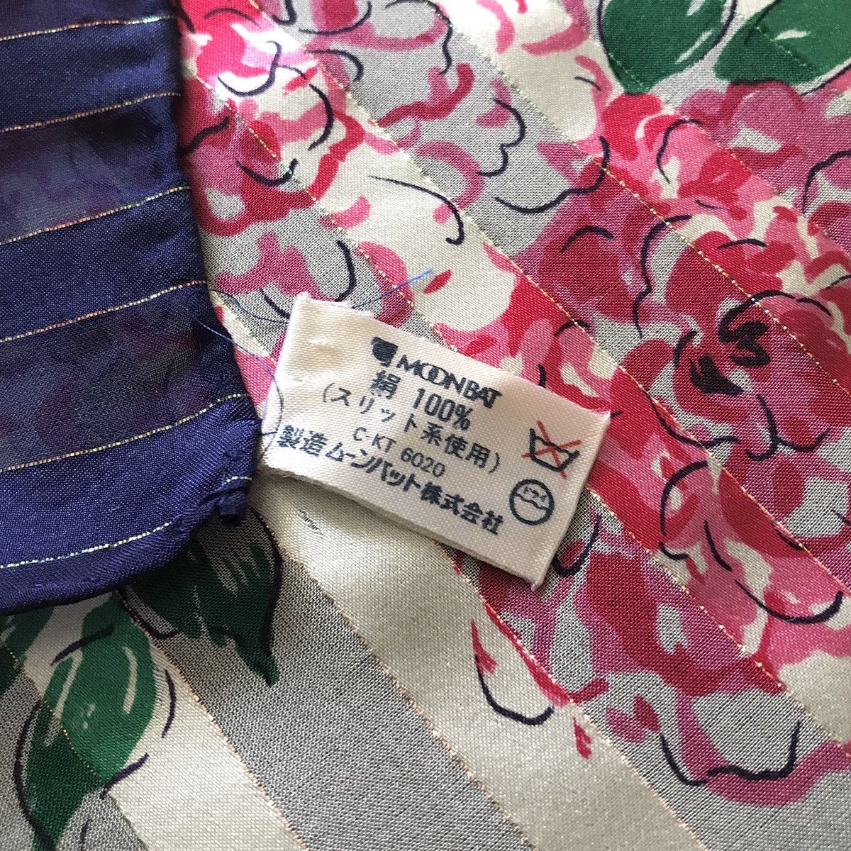 Givenchy Givenchy Paris Authentic Vintage Floral Silk Scarf Size ONE SIZE - 5 Thumbnail