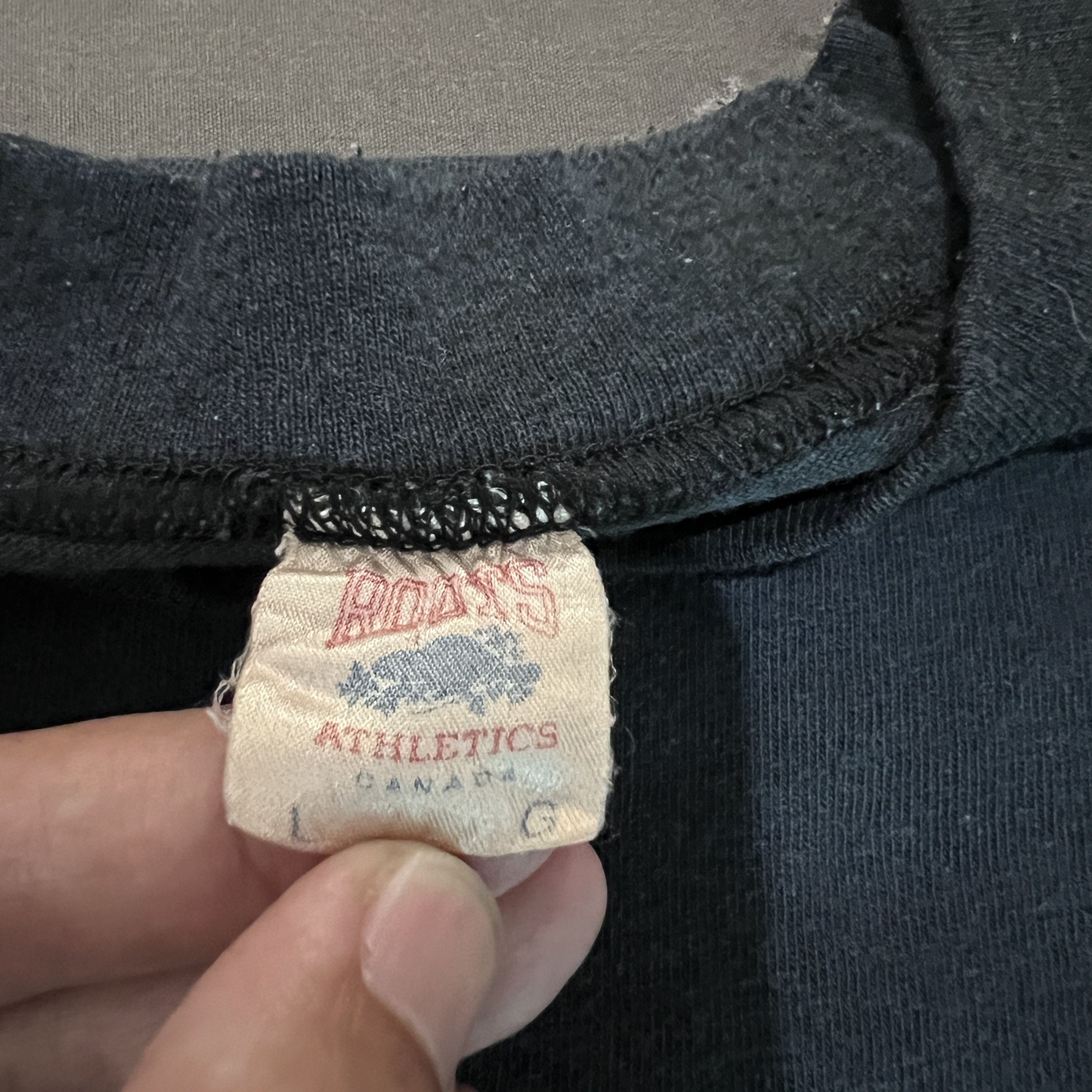 Vintage Vintage 90s Roots Skateboards Tee Faded Single Stitch Size US L / EU 52-54 / 3 - 4 Thumbnail