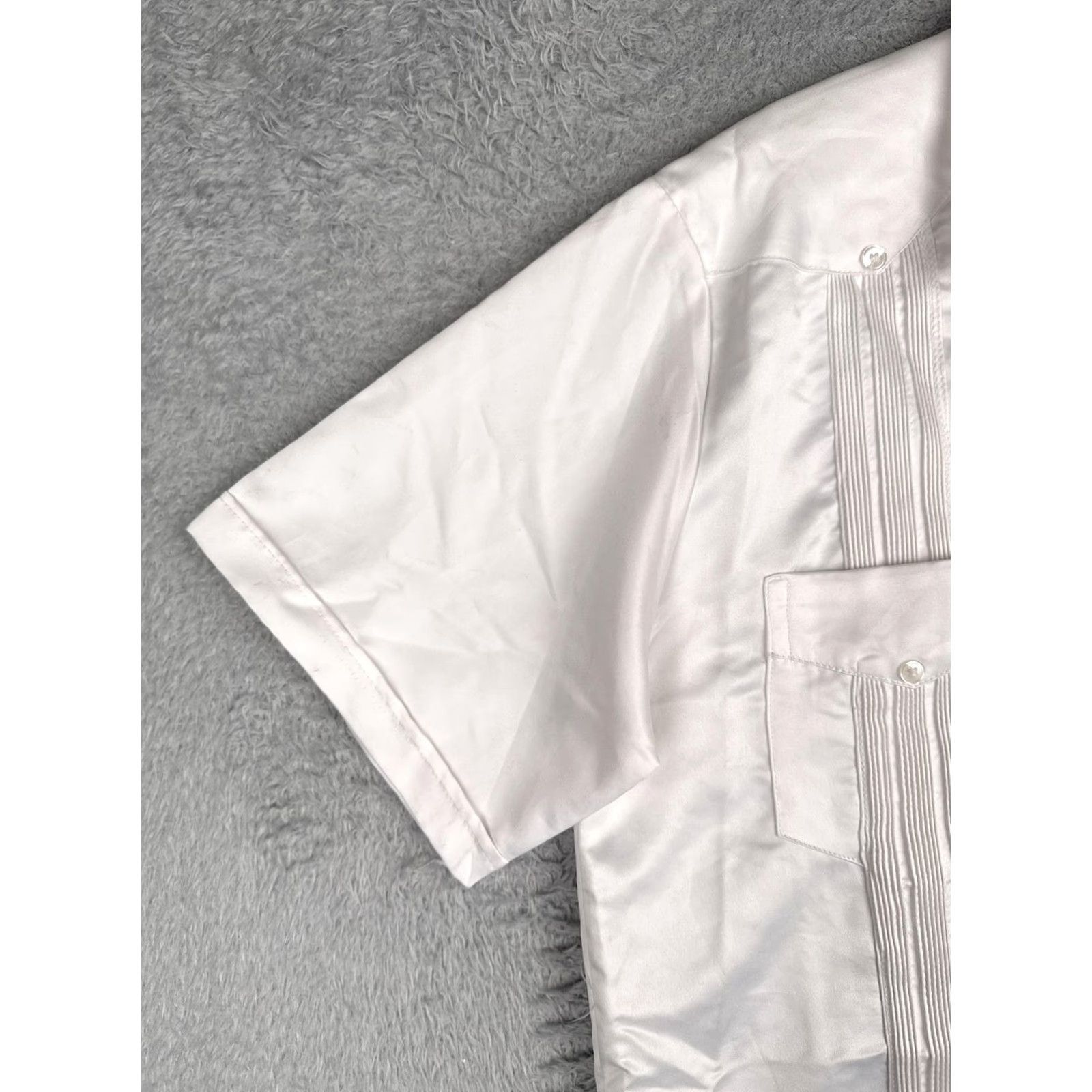 Vintage Original Guayabera Shirt Mens XL White Satin Short Sleeve Embroidered Pockets Size US XL / EU 56 / 4 - 3 Thumbnail