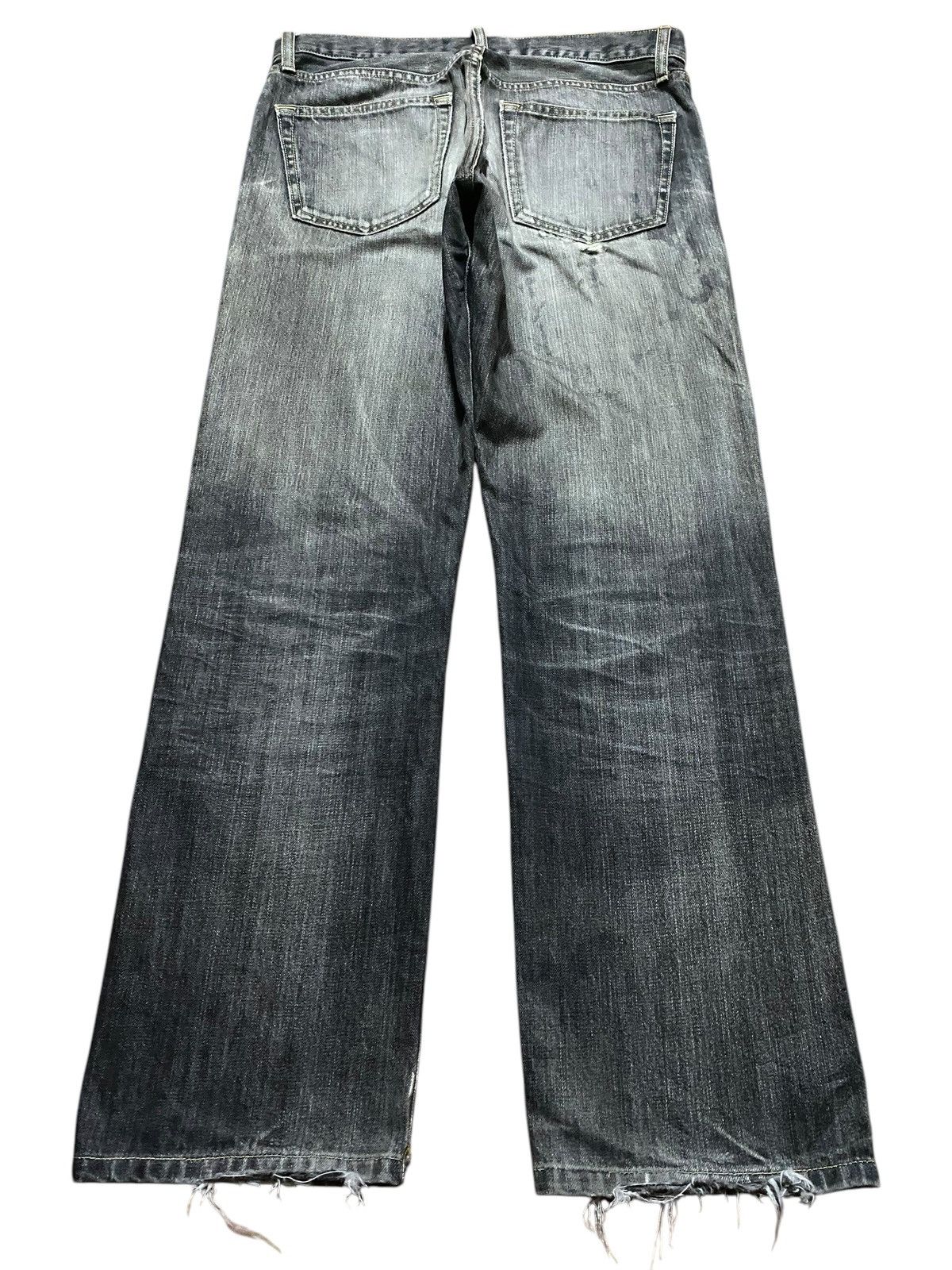 Jun Takahashi Black Denim Japanese Brand Uniqlo Jeans Faded Distressed Size US 32 / EU 48 - 2 Thumbnail