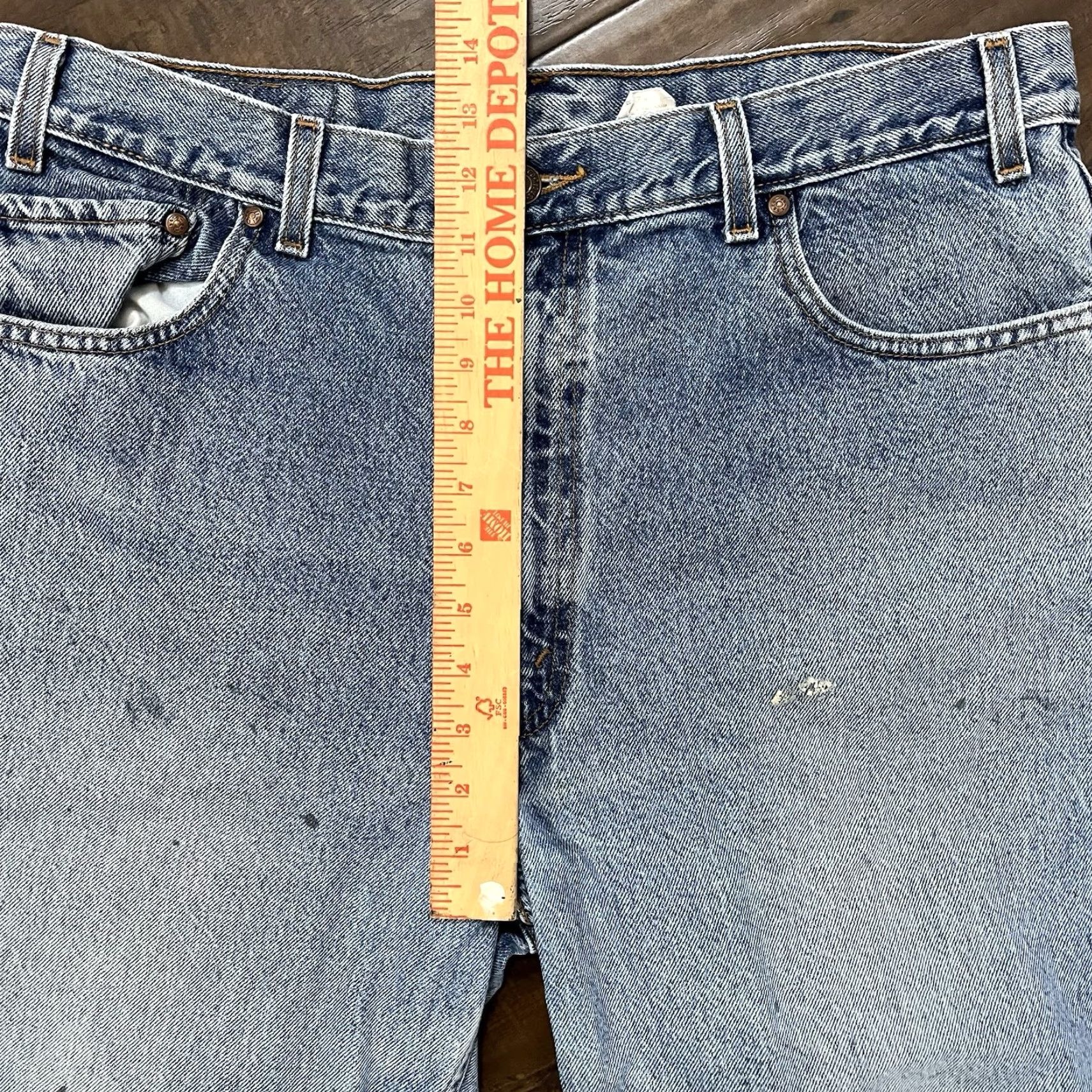 Levi's VINTAGE Levi's 540 Jeans Mens 36x26 Blue Relaxed Denim Light Wash Distressed Retro Size US 36 / EU 52 - 3 Thumbnail