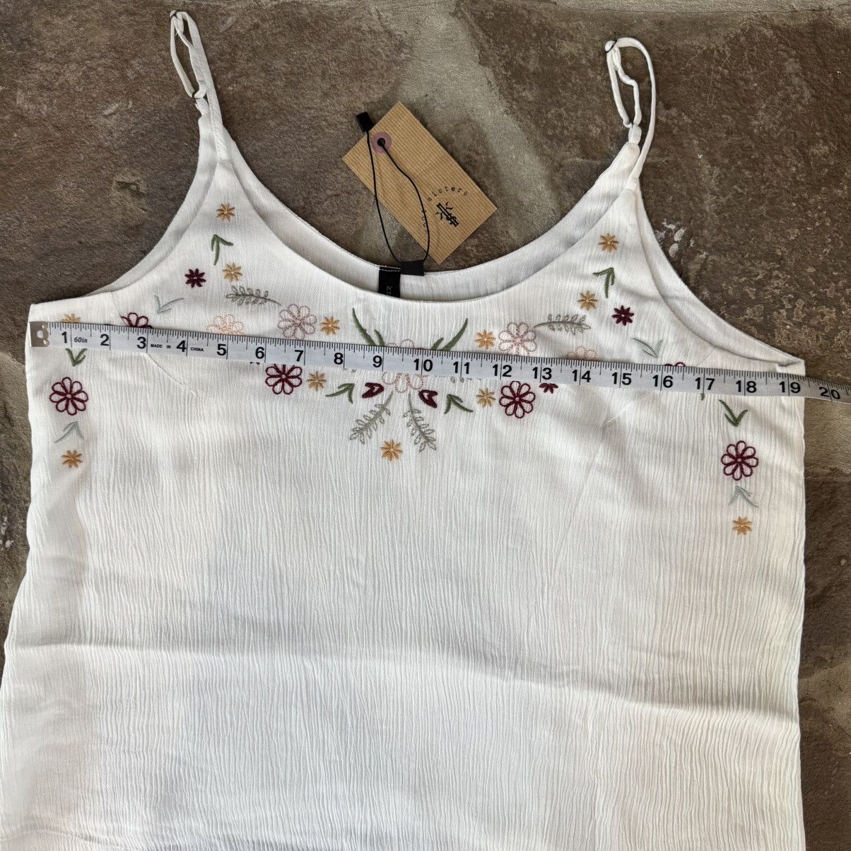 Anthropologie Anthropologie Knot Sisters boho embroidered cami tank top Size L / US 10 / IT 46 - 3 Thumbnail