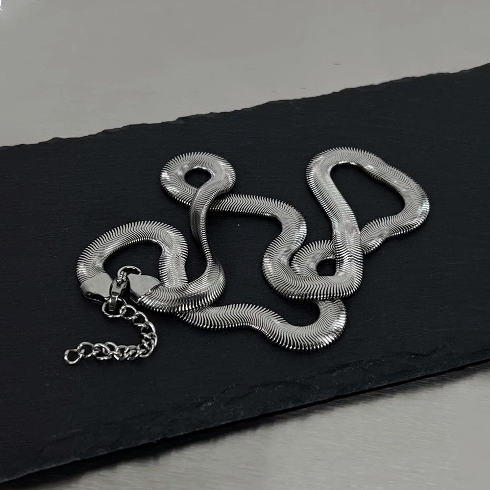 Jewelry Bold Snake Bone Necklace 8mm Size ONE SIZE - 3 Thumbnail