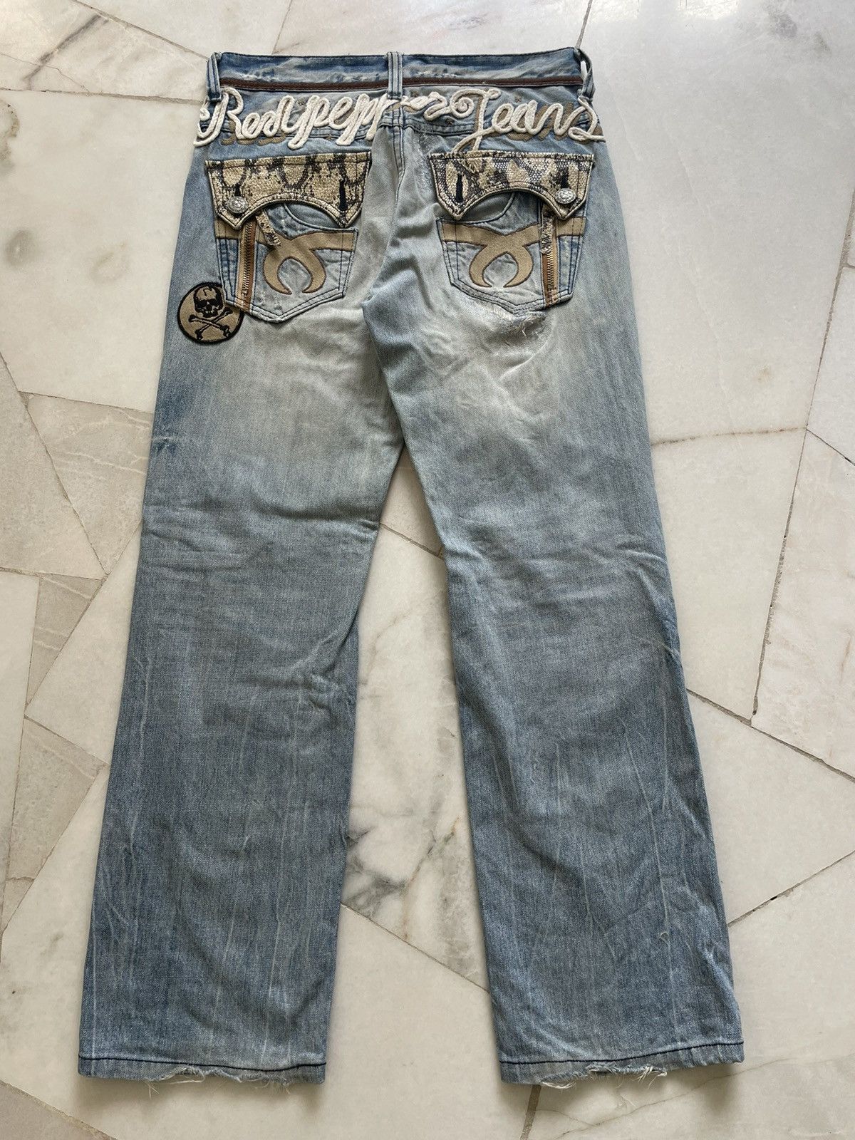 Japanese Brand Vintage Red Pepper Thrashed&Repaired Jeans Size US 32 / EU 48 - 1 Thumbnail