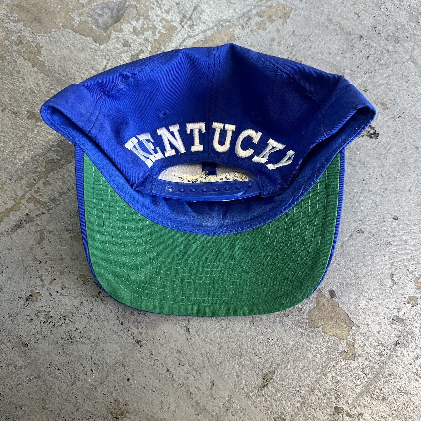 NCAA × Vintage Vintage Front Row Kentucky Wildcats Blockhead Snapback Hat Size ONE SIZE - 3 Thumbnail