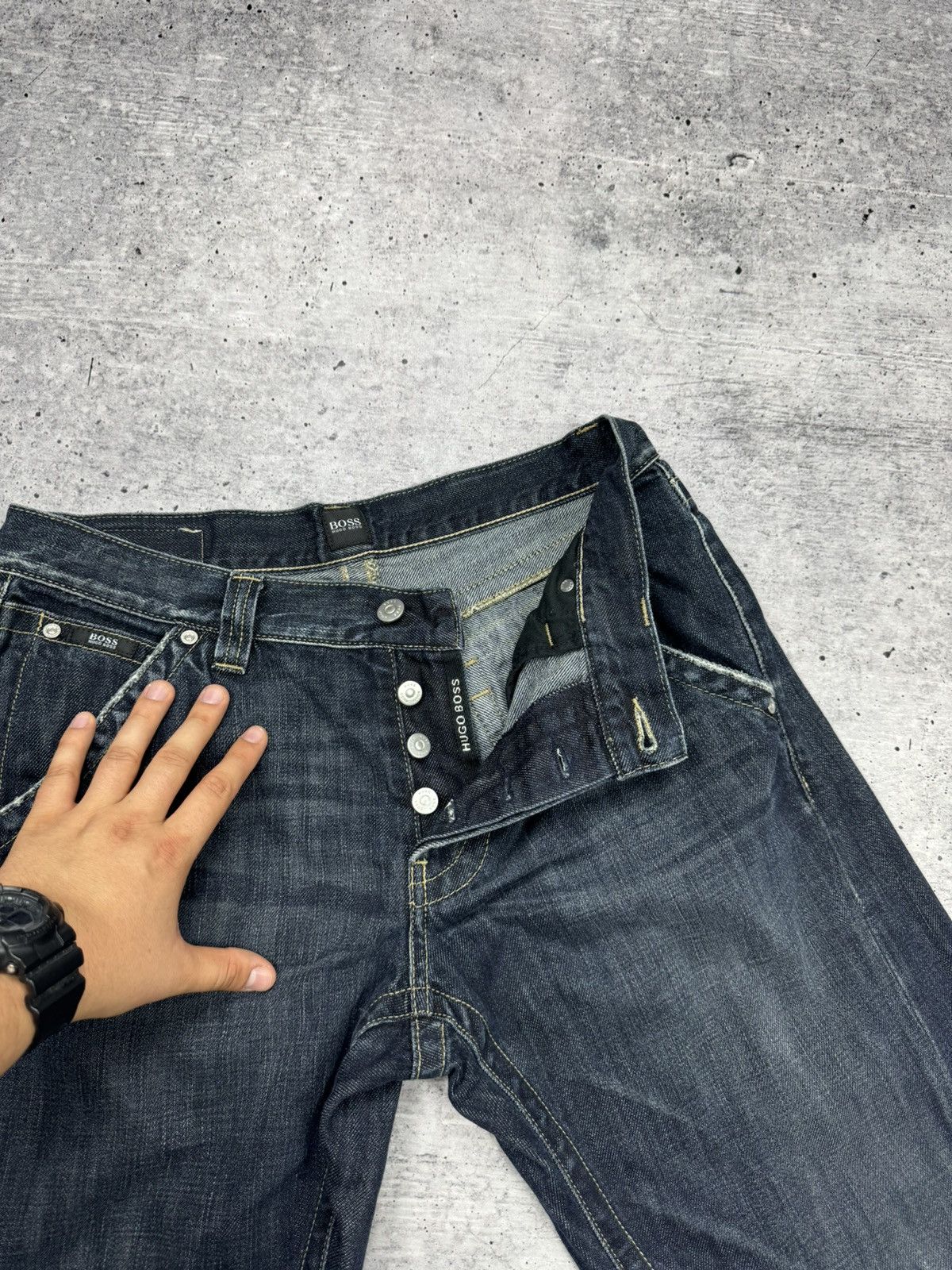 Hugo Boss × Vintage Vintage Y2K Style Hugo Boss Button Pockets Archive Jeans Size US 33 - 11 Thumbnail