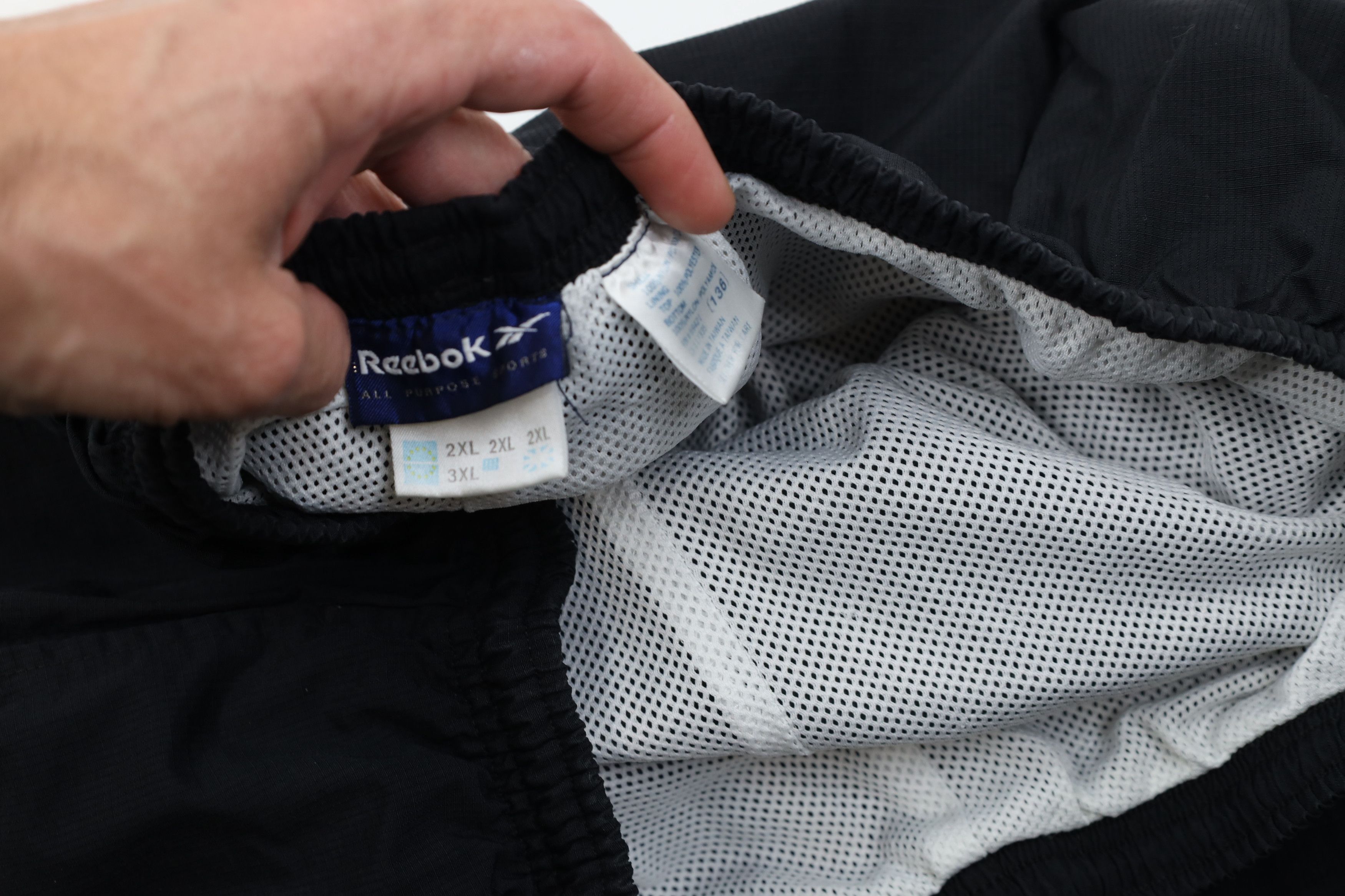 Reebok Vintage 90s Reebok Lined Tapered Leg Windbreaker Pants Black Size US 40 / EU 56 - 9 Thumbnail