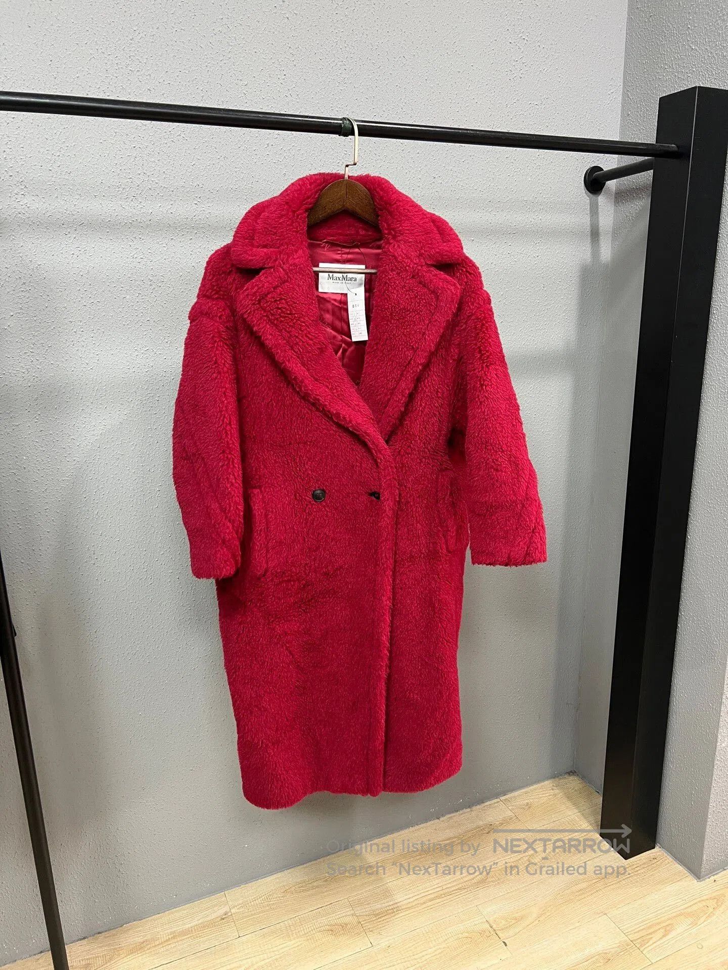 Max Mara maxmara red teddy coat size small. Size S / US 4 / IT 40 - 1 Thumbnail
