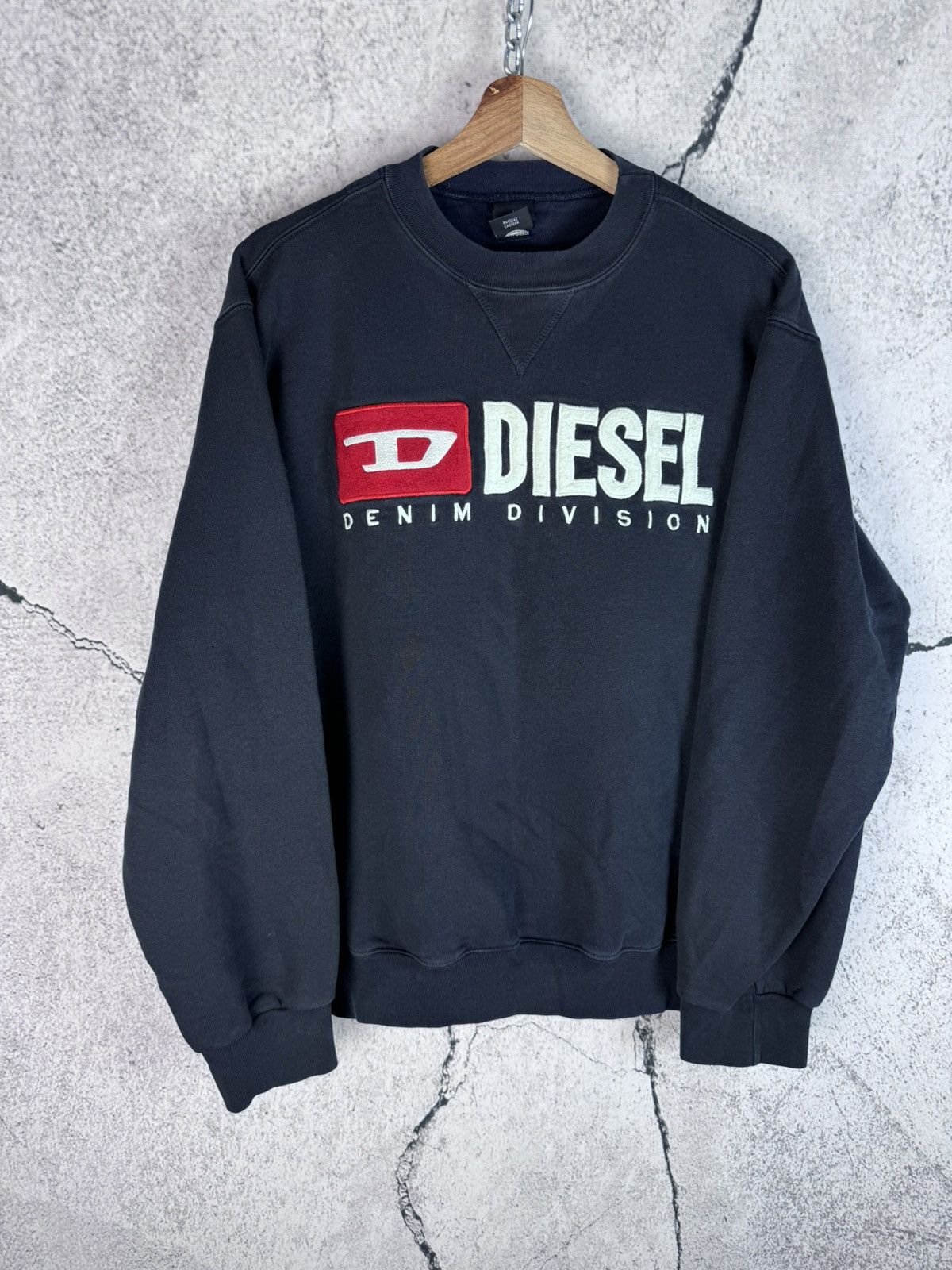 Diesel Diesel Vintage Boxy Center Logo Y2K Sweatshirt Crewneck Size US L / EU 52-54 / 3 - 1 Thumbnail