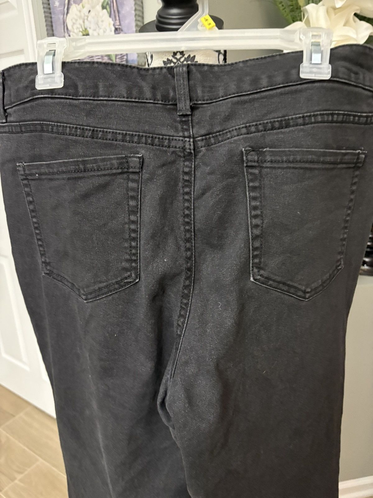 Charter Club Black Denim straight leg jeans in size 16 short Size 38" / US 16 / IT 52 - 4 Thumbnail