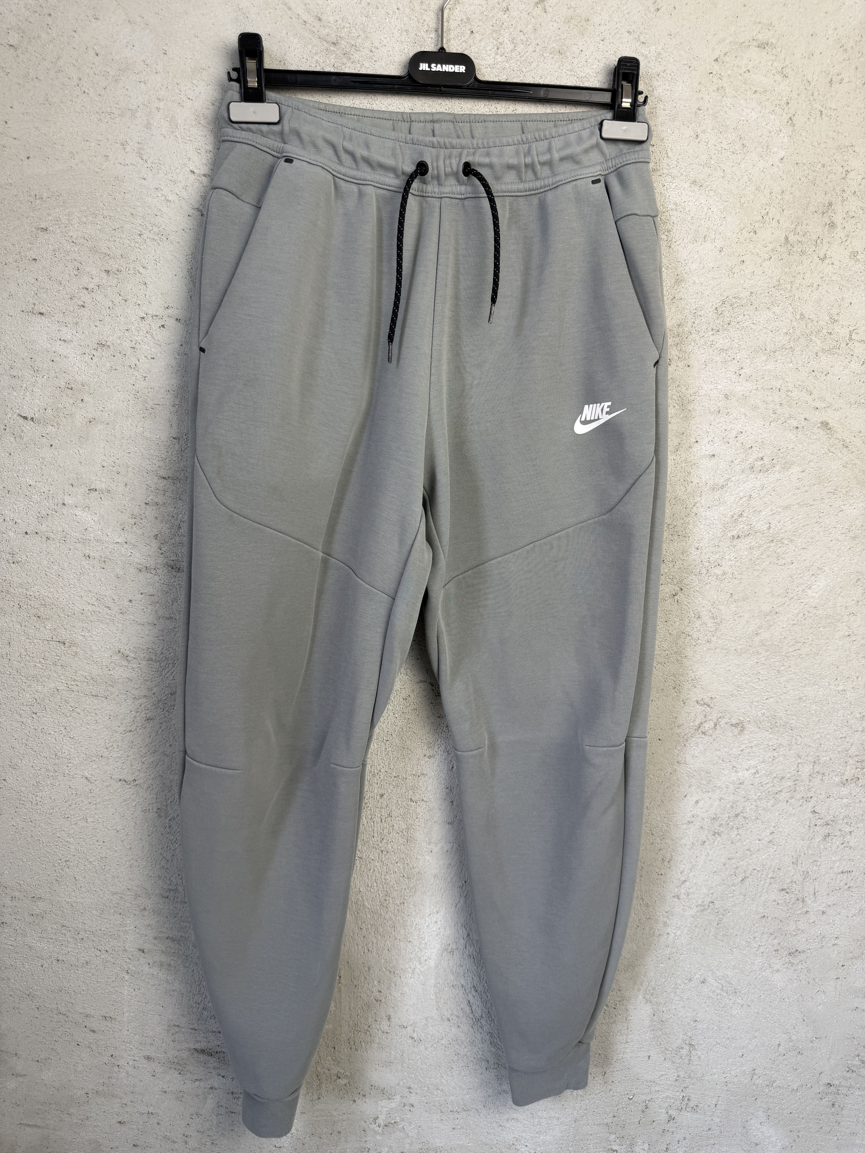 Nike Nike tech fleece sweatpants joggers drip drill trap Size US 28 / EU 44 - 1 Thumbnail