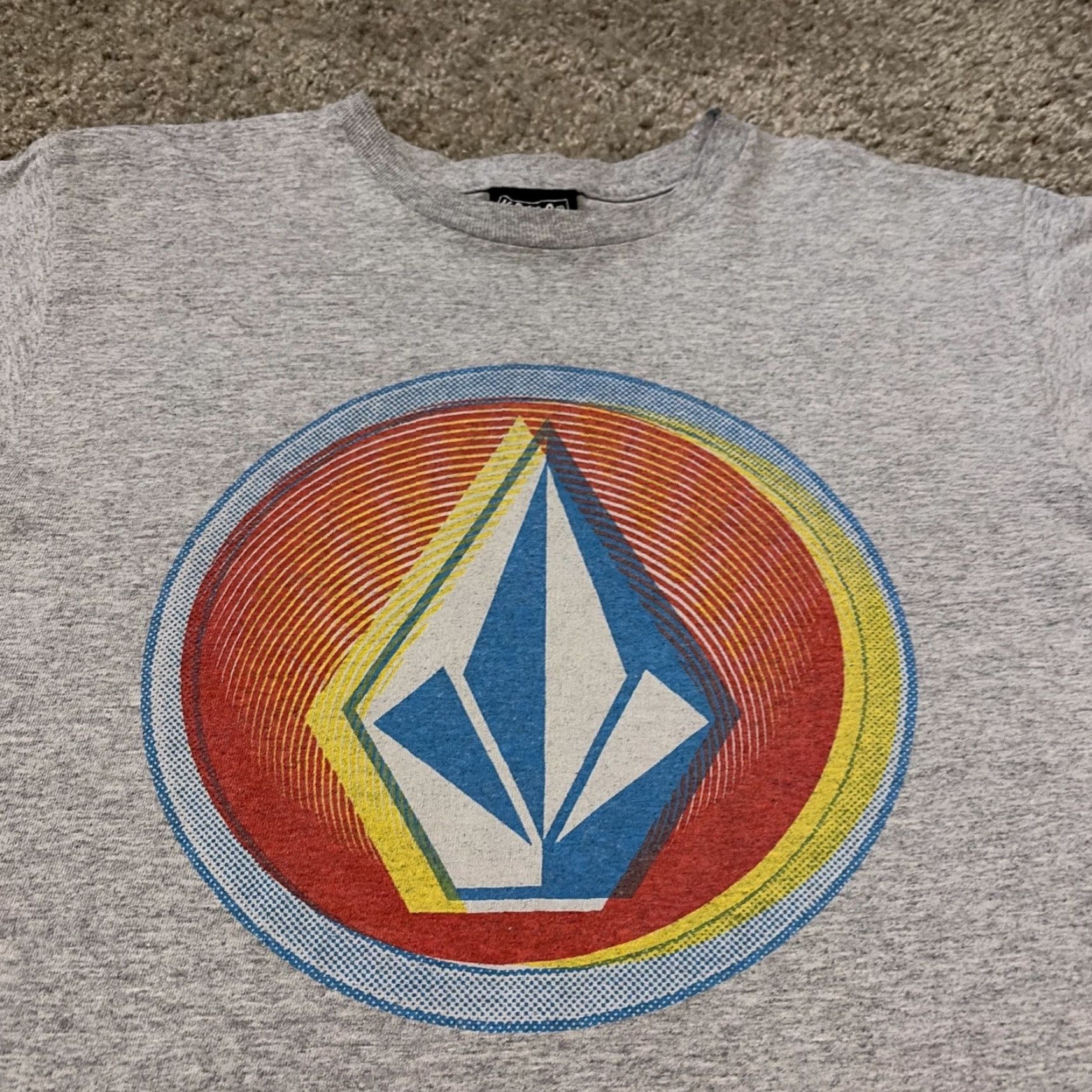 Volcom VINTAGE Volcom T-Shirt Gray Grunge Emo Surf Skate 90s 2000s Small Men Mens S Size US S / EU 44-46 / 1 - 3 Thumbnail