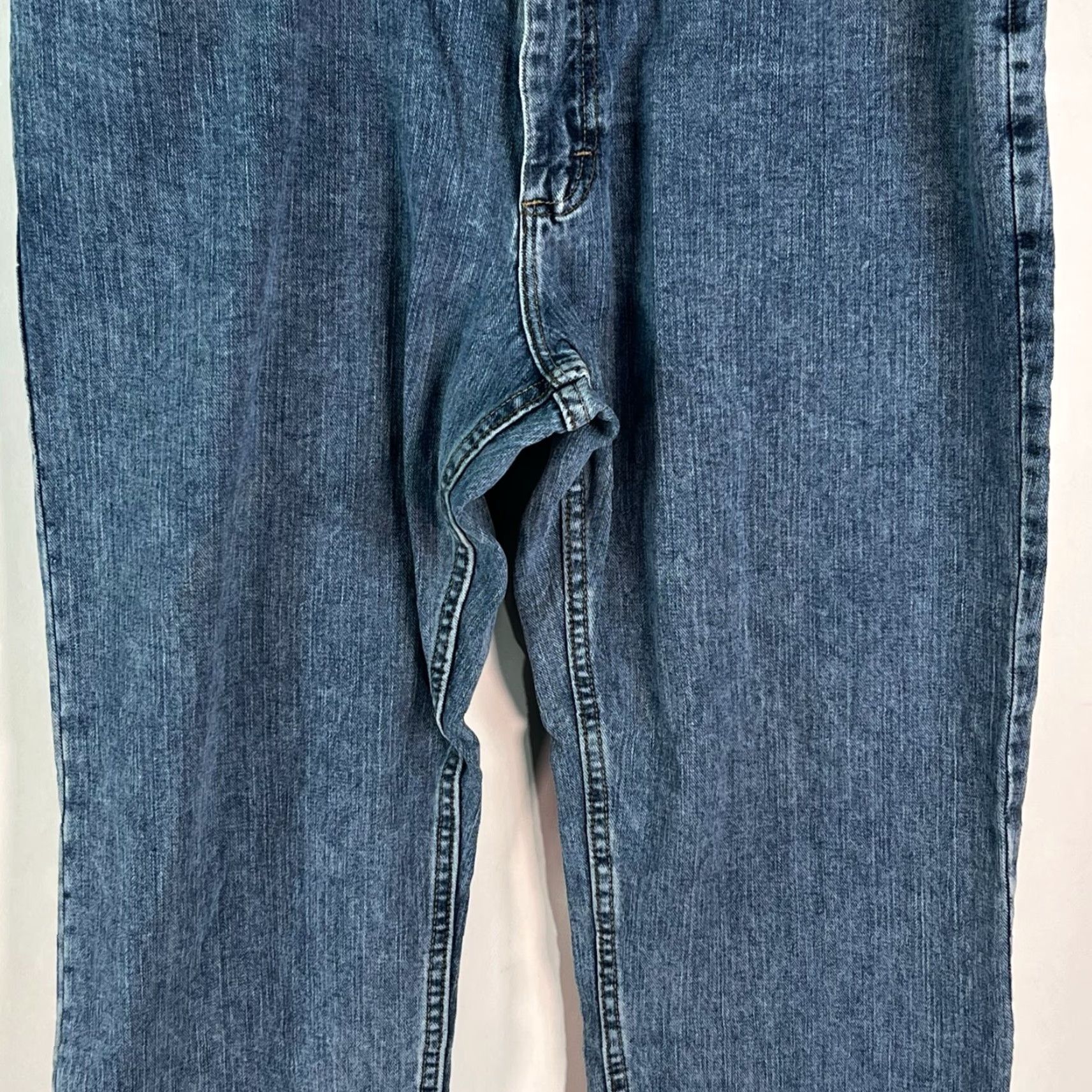 Lee Lee Jeans Mens Relaxed Fit High Rise Flat Front Blue Denim Size 38x30 5-Pocket Button Closure Belt Loops Vintage No Size US 38 / EU 54 - 3 Thumbnail