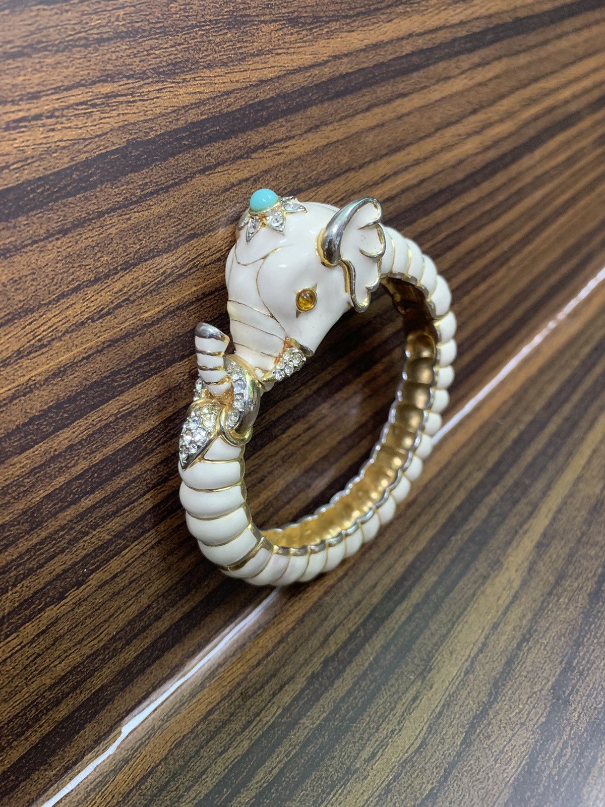 Miu Miu Vintage Kenneth J Lane Ivory Elephant Bangle White enamel Size ONE SIZE - 2 Thumbnail