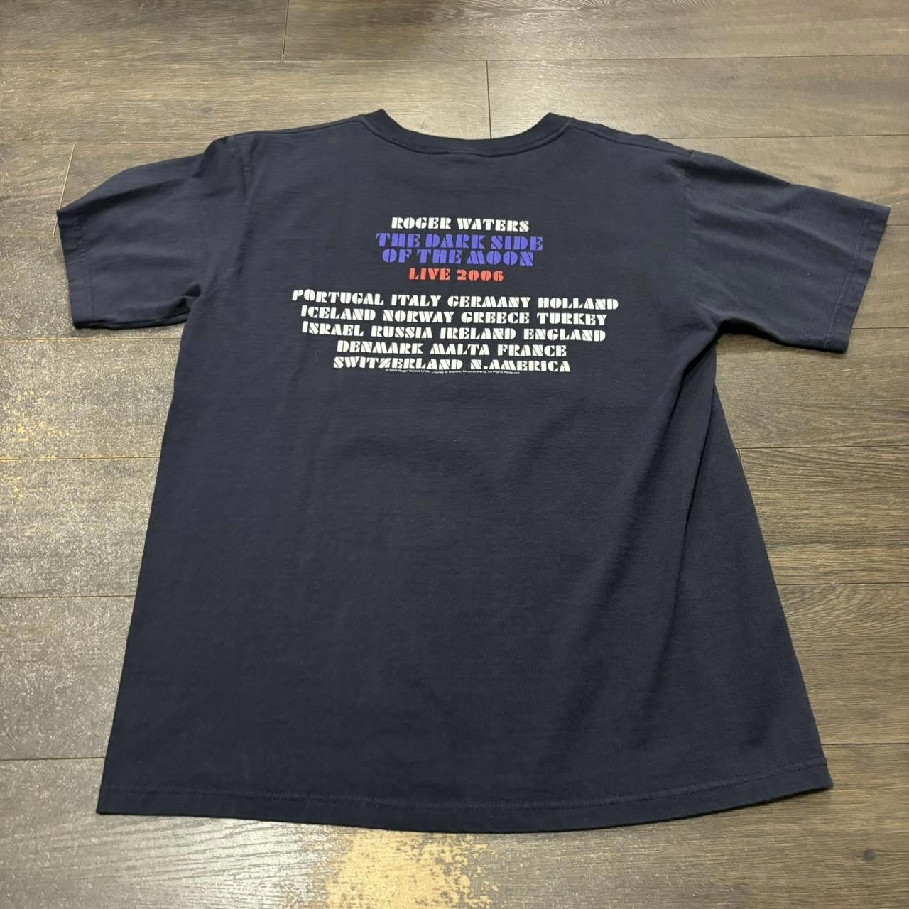 Anvil vintage pink Floyd roger waters dark side tour t shirt 2006 Size US M / EU 48-50 / 2 - 5 Thumbnail