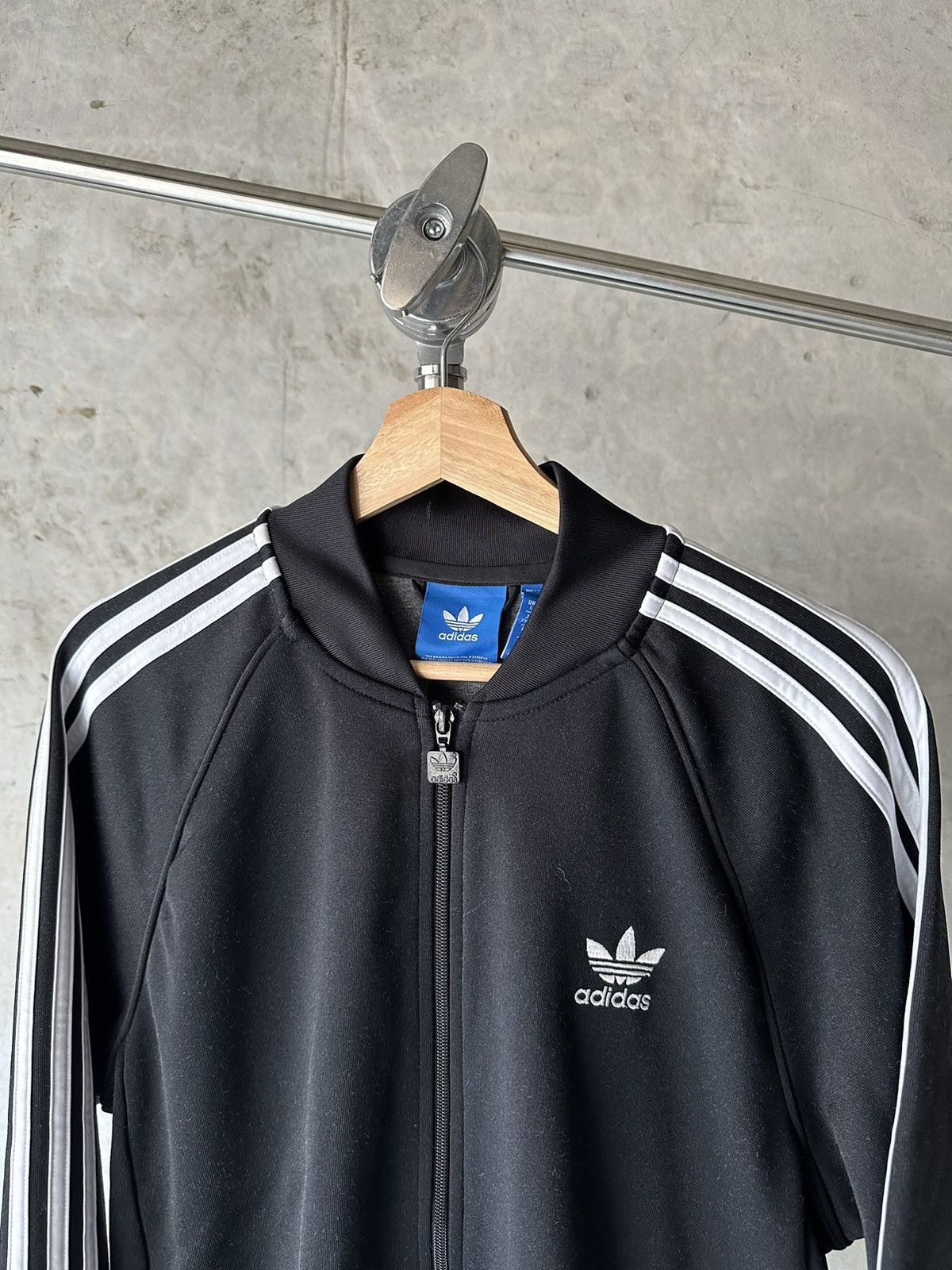 Adidas Vintage Y2K Black Adidas zip-up jacket Size US L / EU 52-54 / 3 - 3 Thumbnail