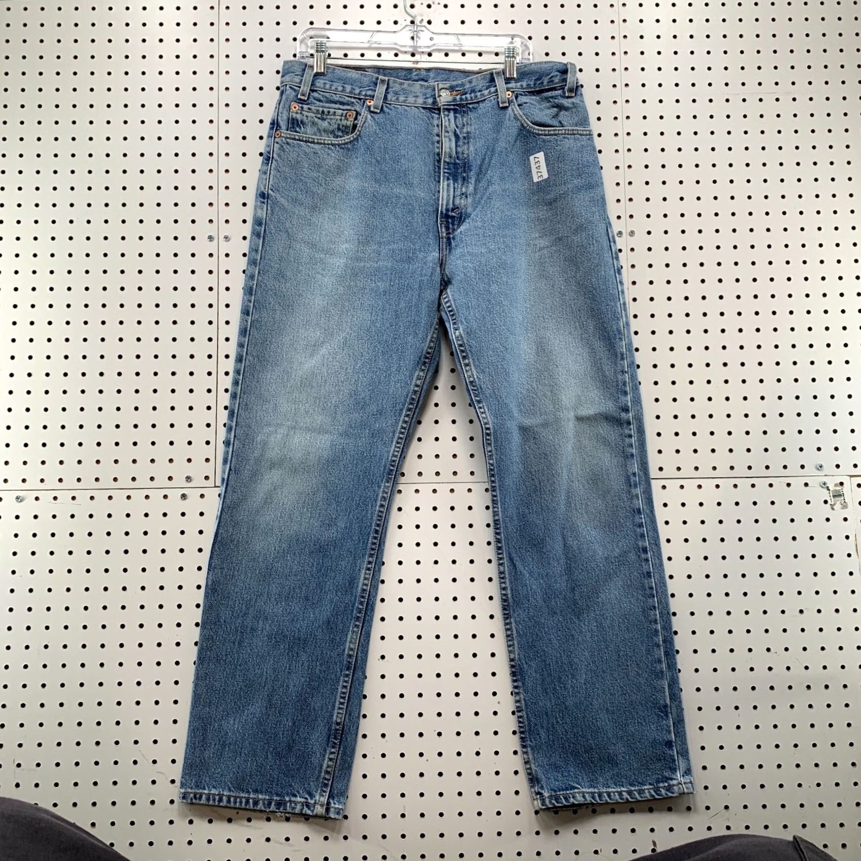 Levi's VINTAGE Levi's 505 Jeans Mens 34x30 Straight Regular Blue Denim 34x30 Inseam 30in Levis 500 Series Size US 34 / EU 50 - 2 Thumbnail