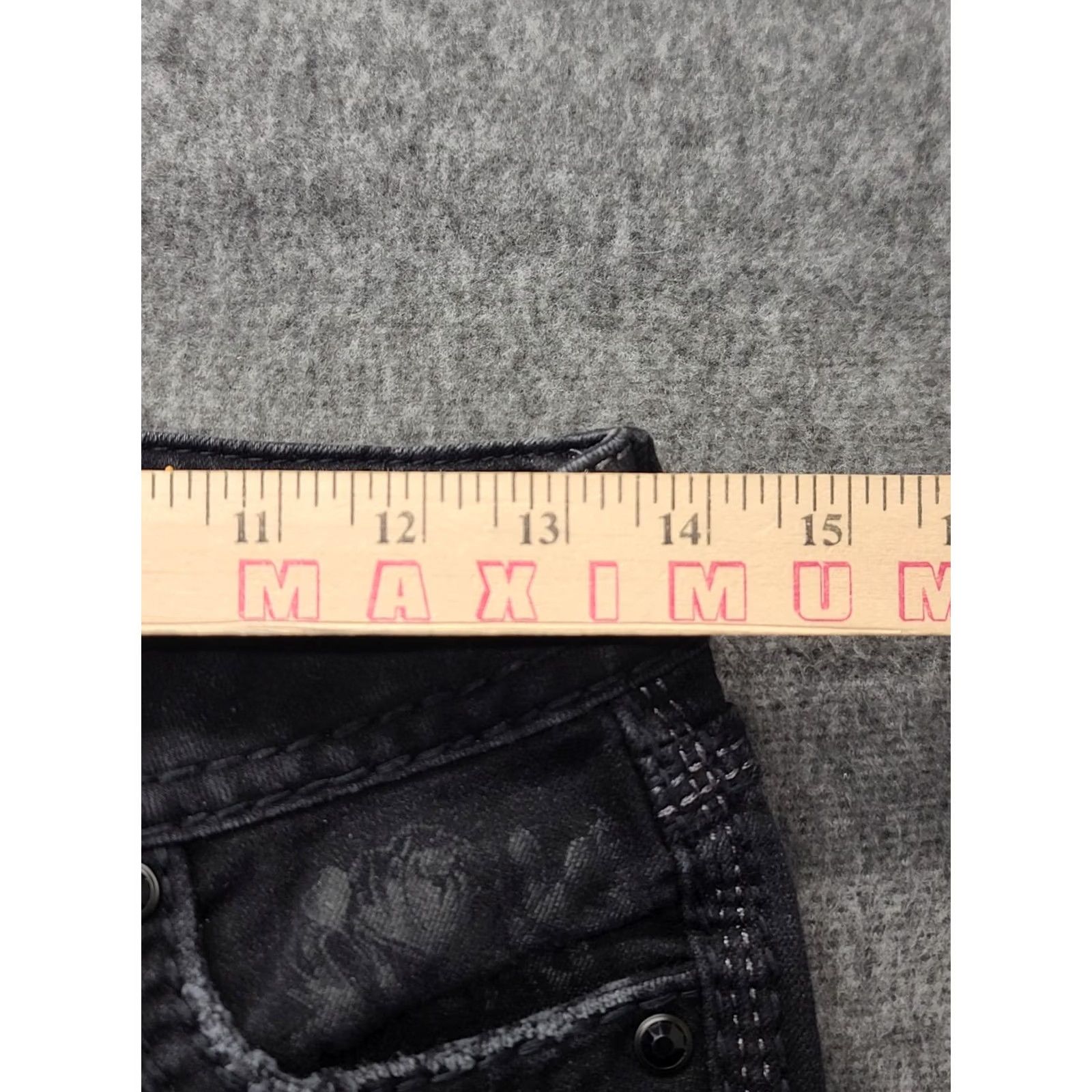 Vintage VINTAGE Rock Revival Jeans Womens 26x30 Celinda Skinny Fit Tapered Leg Ankle Cowgirl Size 26" / US 2 / IT 38 - 4 Thumbnail