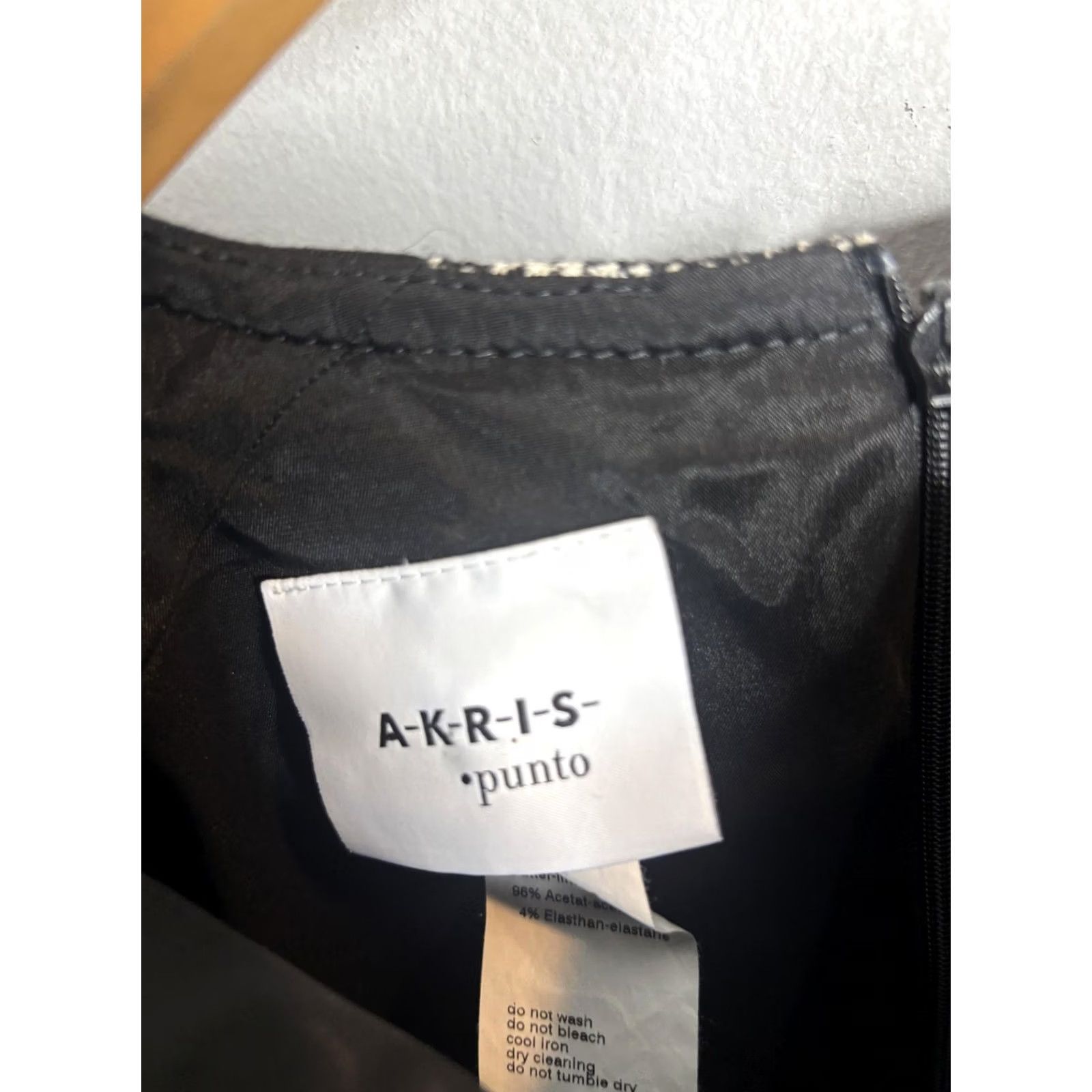 Vintage Akris punto Dress Womens 10 Black Size Houndstooth Sheath Ruffle Hem Sleeve Size L / US 10 / IT 46 - 4 Thumbnail