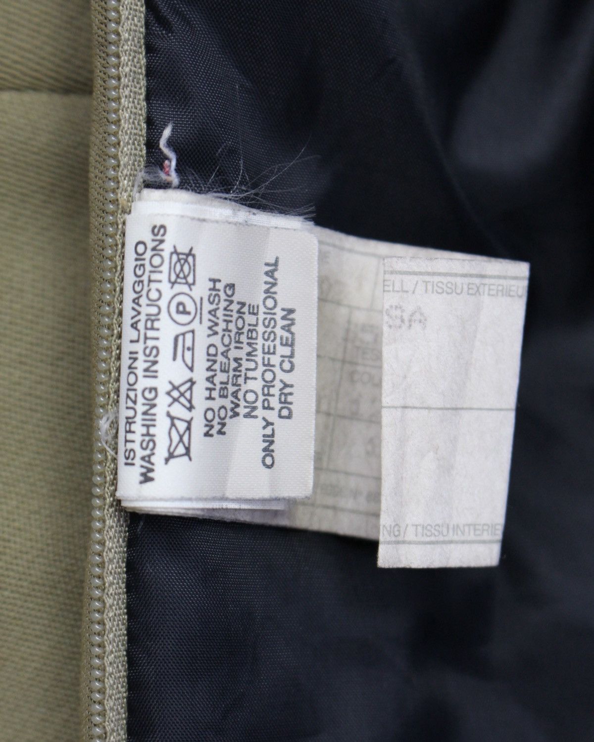 Emporio Armani 1990S EMPORIO ARMANI VINTAGE PADDED SIDE ZIPPERS LONG COAT Size US S / EU 44-46 / 1 - 9 Thumbnail