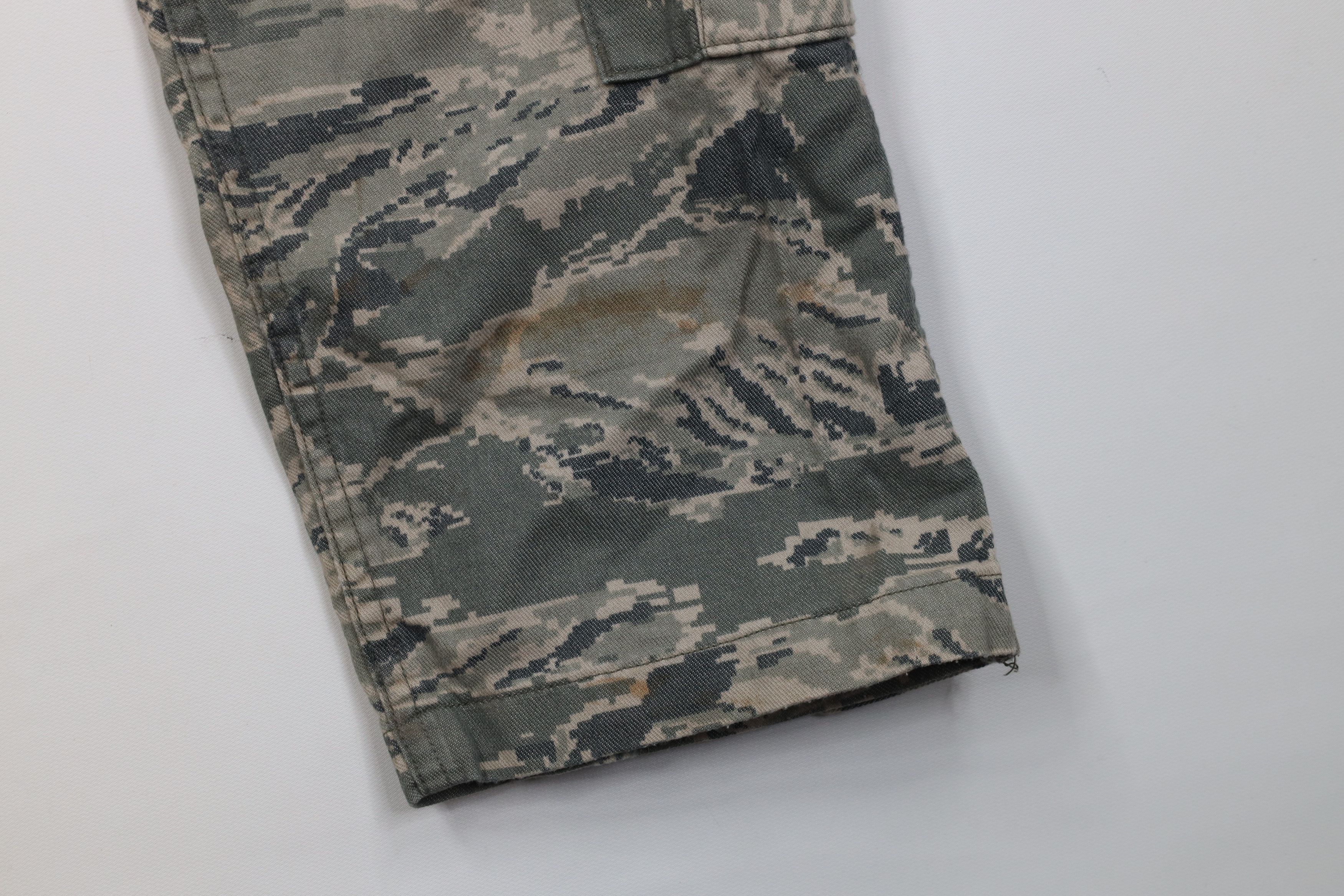 Vintage Vintage Y2K USGI Long Airmans Battle Camouflage Cargo Pants Size US 34 / EU 50 - 6 Thumbnail