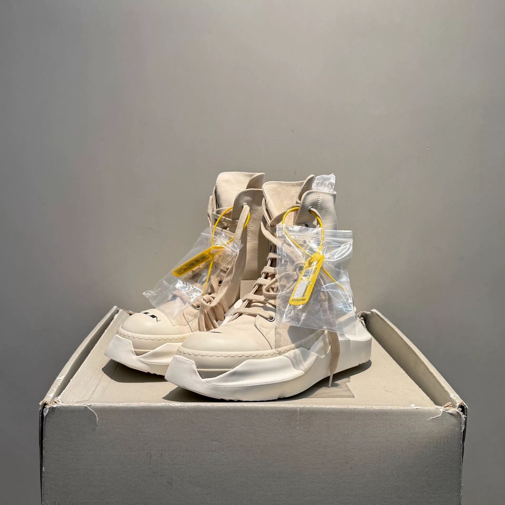 Rick Owens Drkshdw rick owens drkshdw beige high-top tank boots Size US 7.5 / EU 40-41 - 1 Thumbnail