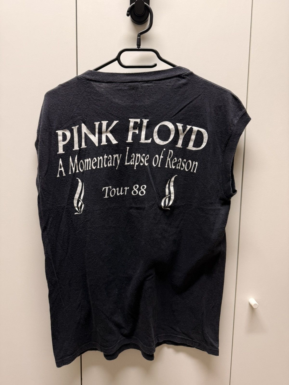 Pink Floyd Very Rare Vintage Pink Floyd Tour 88s T shirt Size US M / EU 48-50 / 2 - 3 Thumbnail