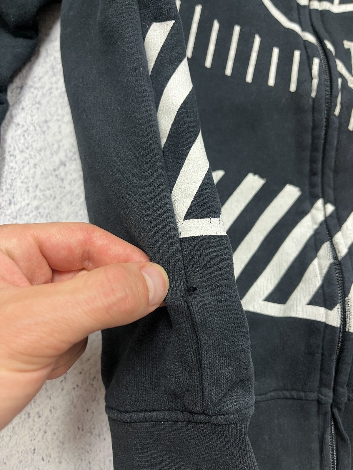 Red Bull Red Bull Kini Racing KTM Crazy Big Logo Zip Up Hoodie Y2k Size US L / EU 52-54 / 3 - 10 Thumbnail