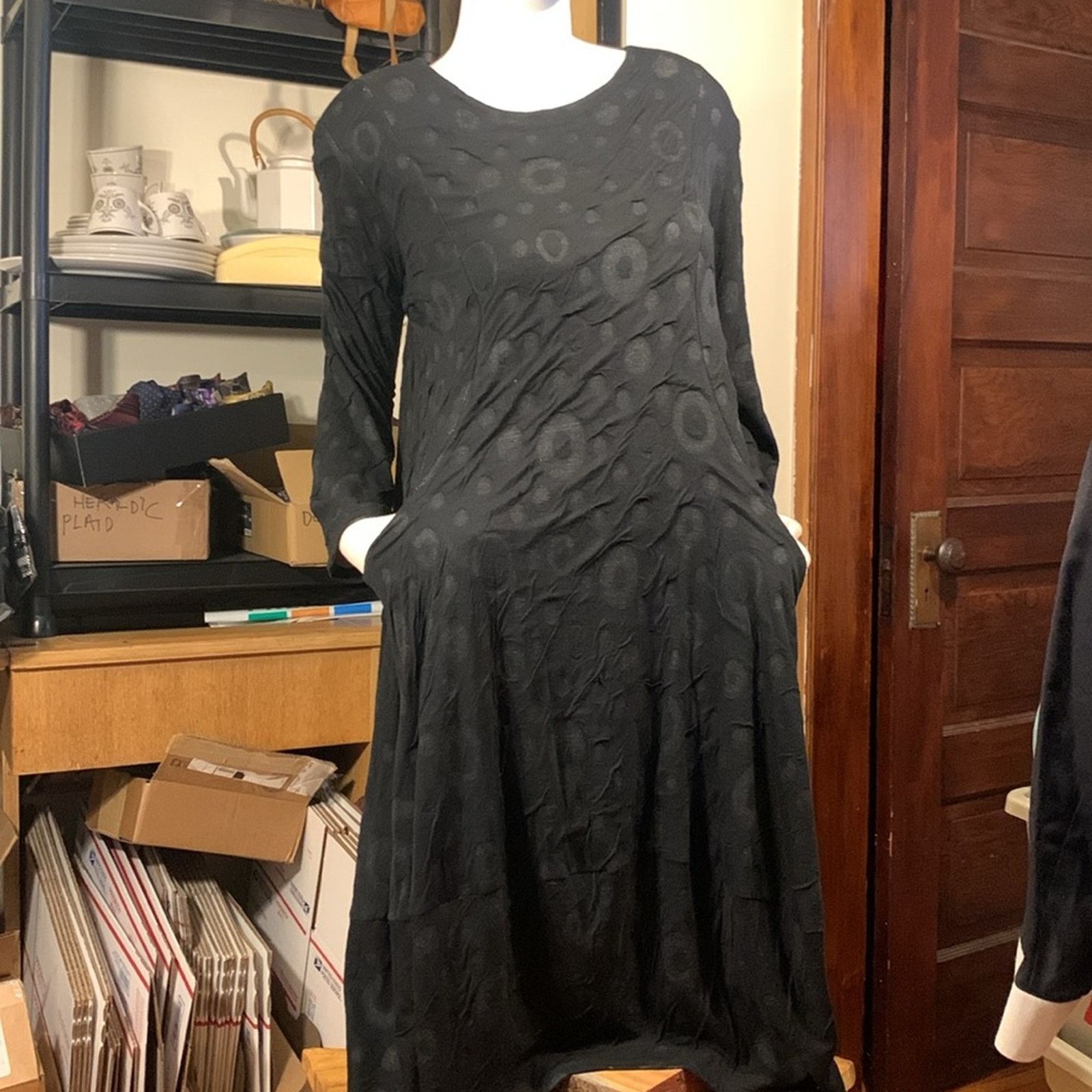 Niche Niche Nilgun Derman black dot knit bubble hem long dress Size M / US 6-8 / IT 42-44 - 1 Thumbnail