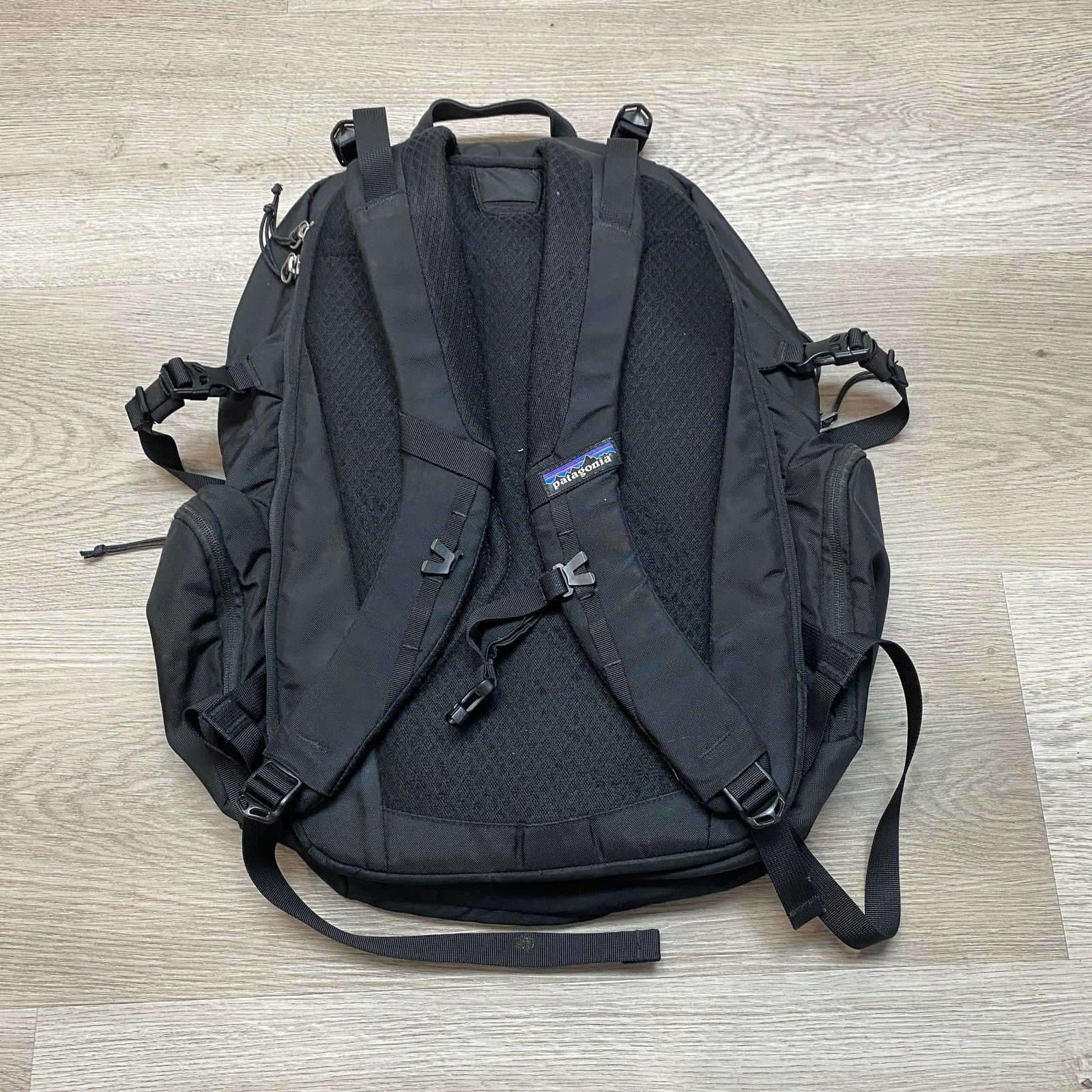 Patagonia Patagonia Paxat Pack 32L Backpack Daypack Outdoor Hiking Size ONE SIZE - 3 Thumbnail