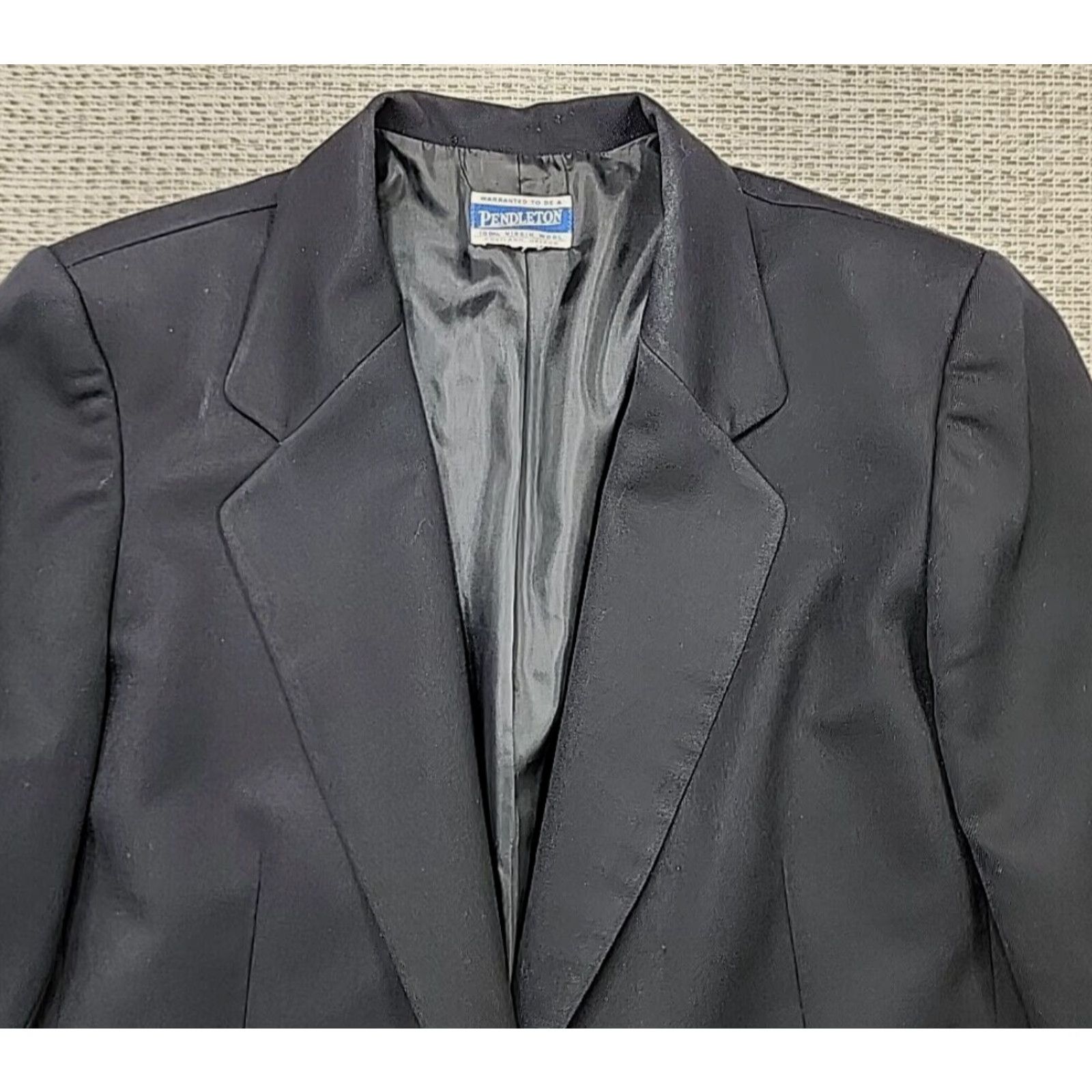 Pendleton VINTAGE Pendleton Blazer Womens 44 Black One-Button 100% Wool USA Made Size M / US 6-8 / IT 42-44 - 6 Thumbnail