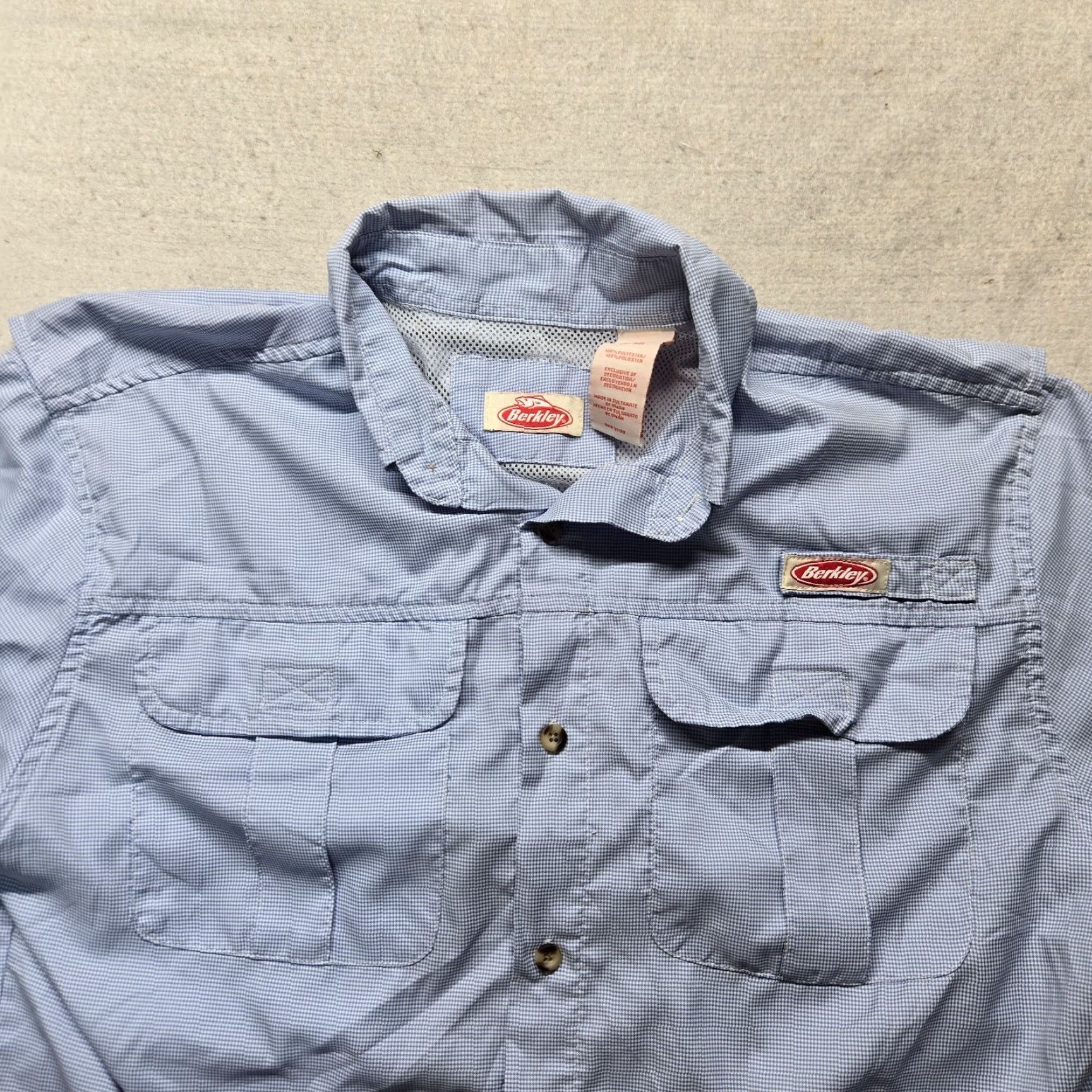 Vintage Berkely Button-Up Solid Blue Shirt Short Sleeve Adult Men M Medium Blue Shirt Short Sleeve Mens Regular Button-Down Collared Fish Theme Casual Size US M / EU 48-50 / 2 - 2 Thumbnail