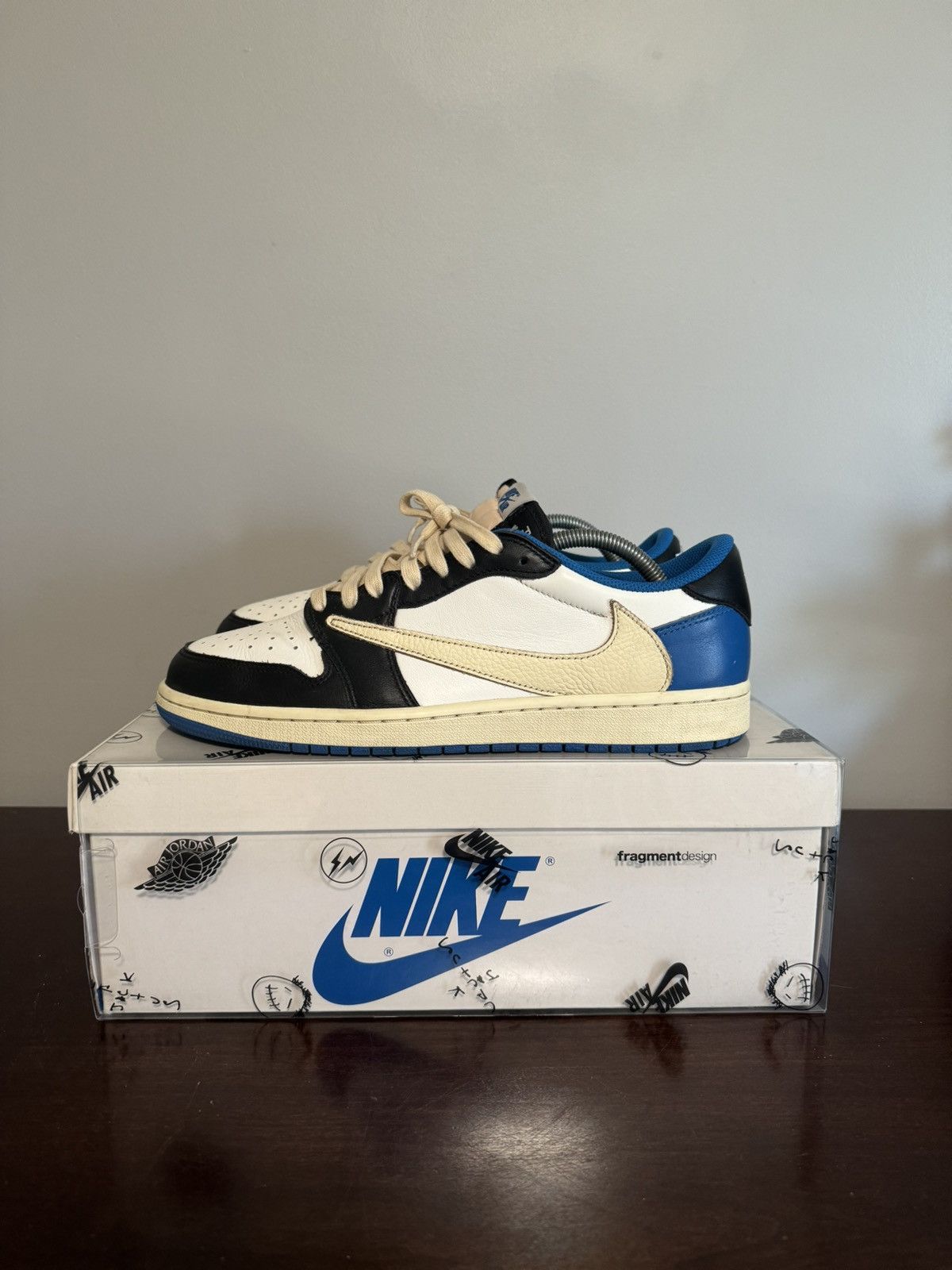 Jordan Brand Travis Scott Fragment Jordan 1 Low Size 11 Size US 11 / EU 44 - 4 Thumbnail