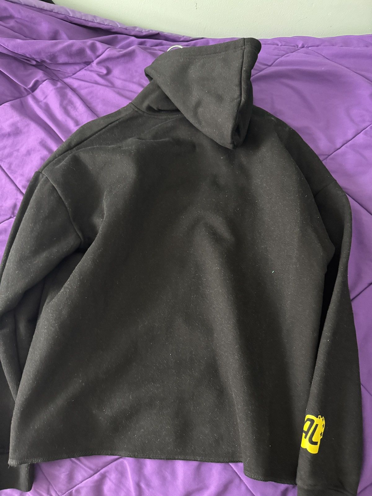 Other Devotion4l Blavk and Yellow Hoodie Size US M / EU 48-50 / 2 - 4 Thumbnail