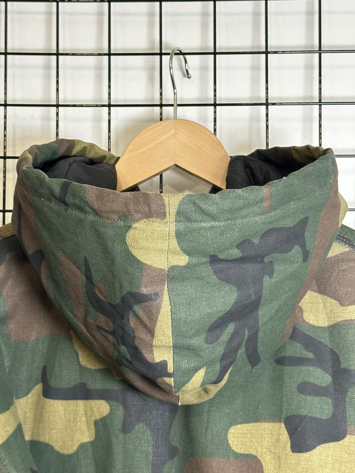 X-LARGE camouflage pattern active jacket from the brand XLarge. Size US M / EU 48-50 / 2 - 9 Thumbnail