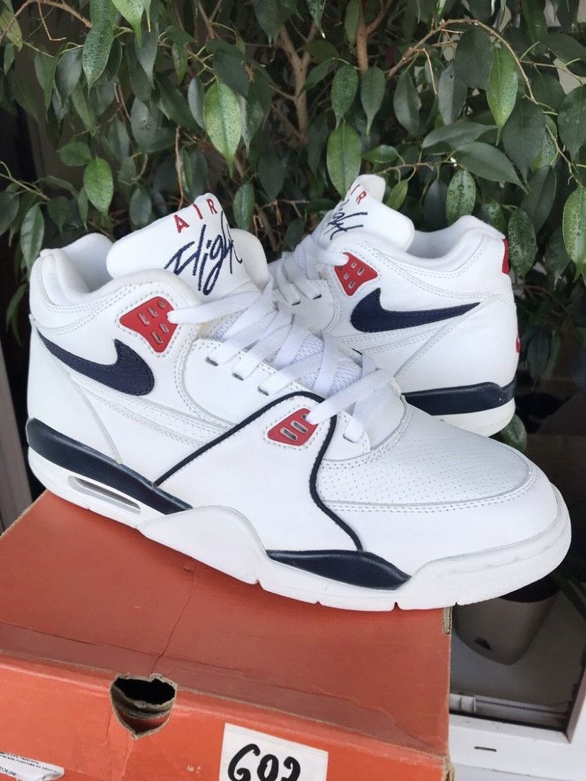 Nike Nike Air Flight 89 USA Vintage 2005 DS Size US 11 / EU 44 - 4 Thumbnail
