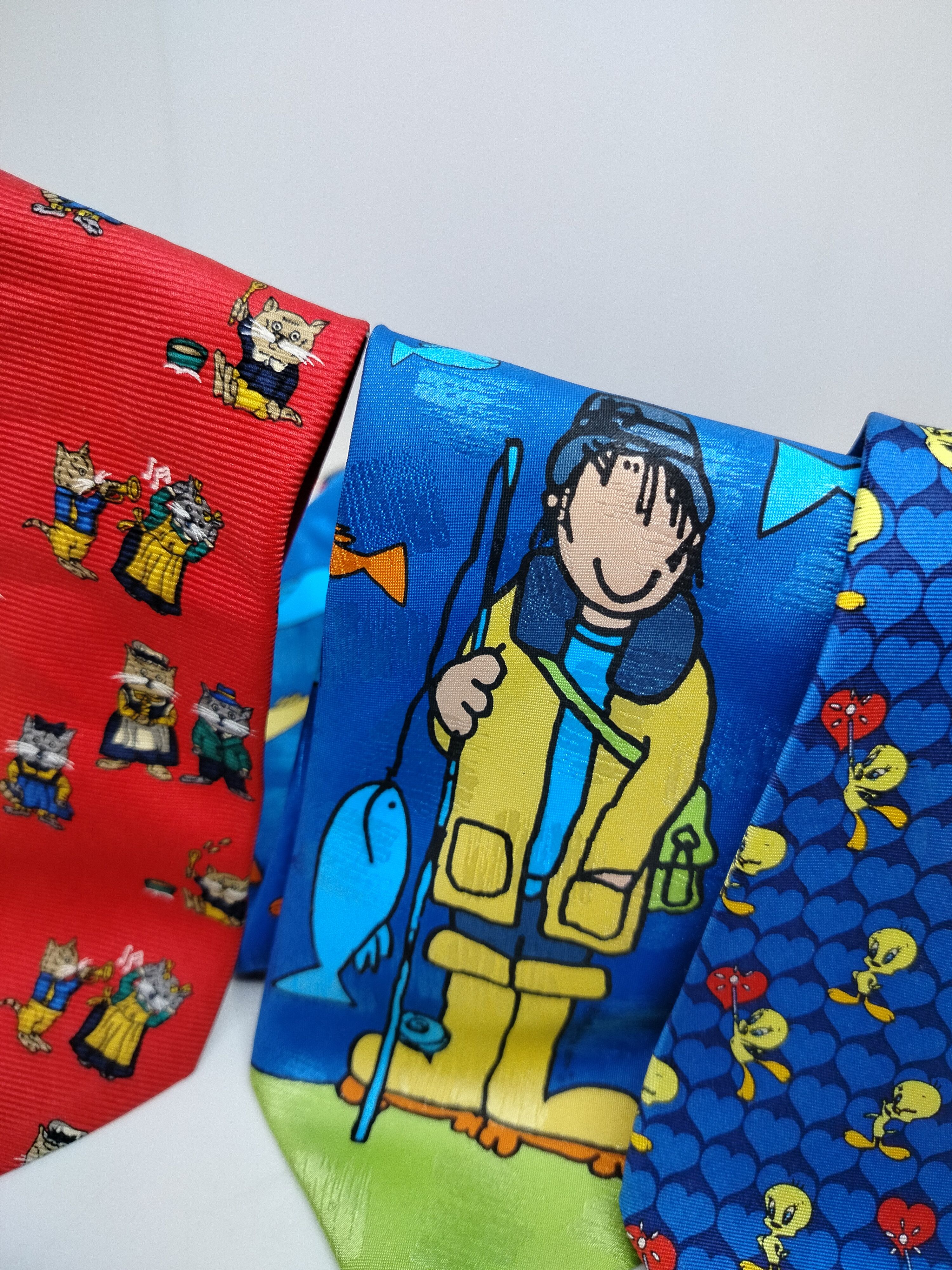 Disney Vintage Lot of 12 Men's Ties,tie, Disney,Peanut,snoopy,NFL Size ONE SIZE - 2 Thumbnail