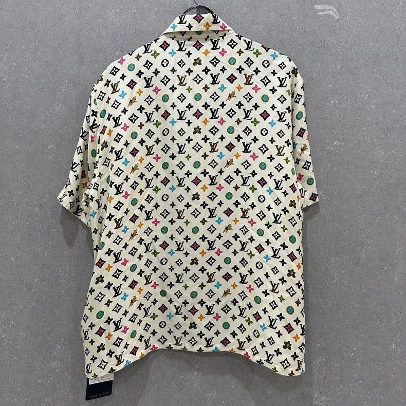 Louis Vuitton LOUIS VUITTON Full-print single-breasted silk short-sleeve Size US XL / EU 56 / 4 - 2 Thumbnail