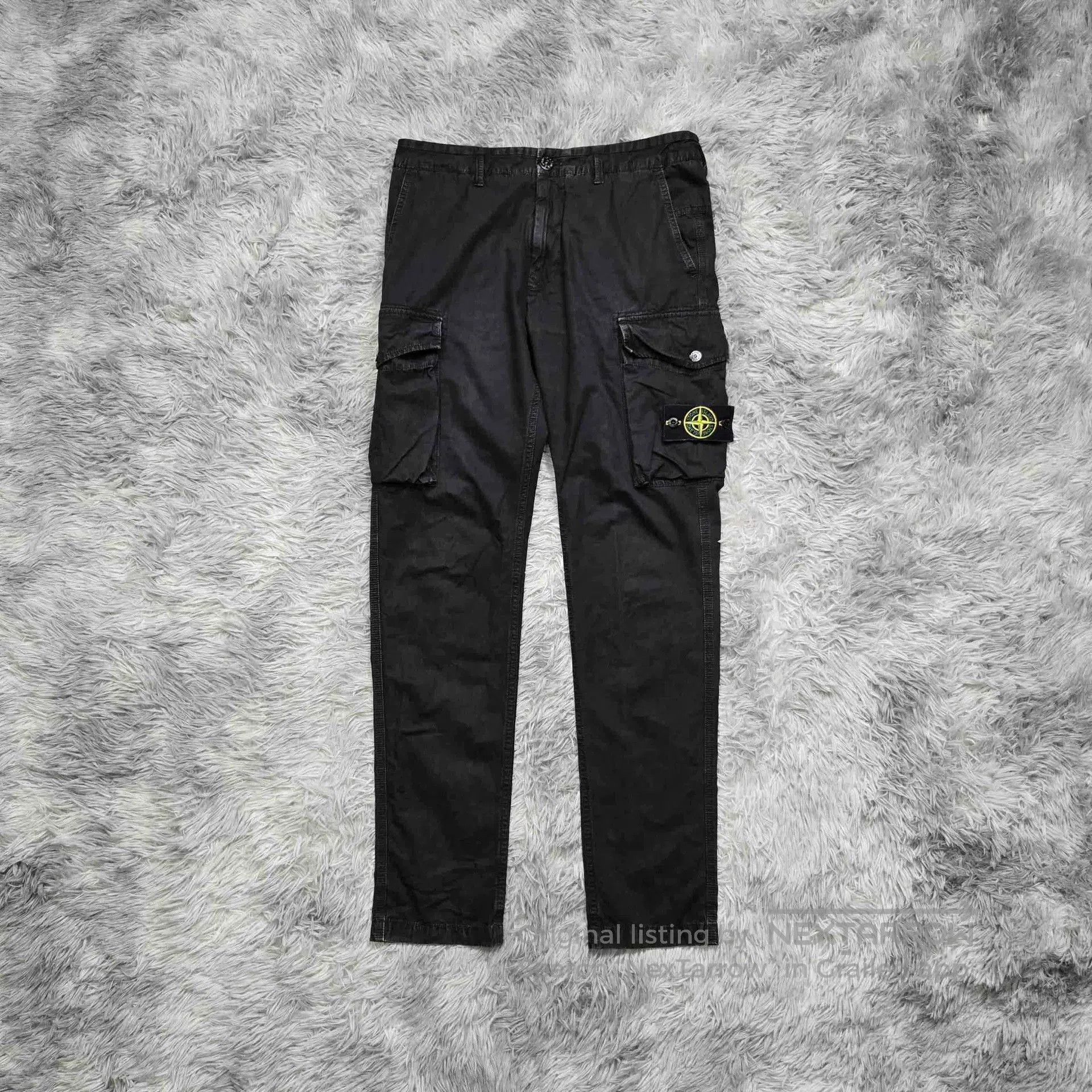 Stone Island stone island black cargo long pants W30. Size US 30 / EU 46 - 1 Thumbnail