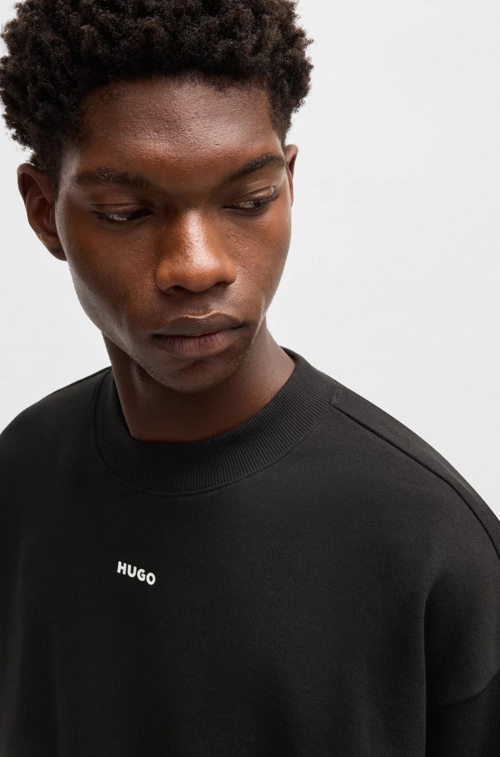 OAMC o1y0225 Logo Crewneck Sweatshirt in Black Size US XL / EU 56 / 4 - 2 Thumbnail