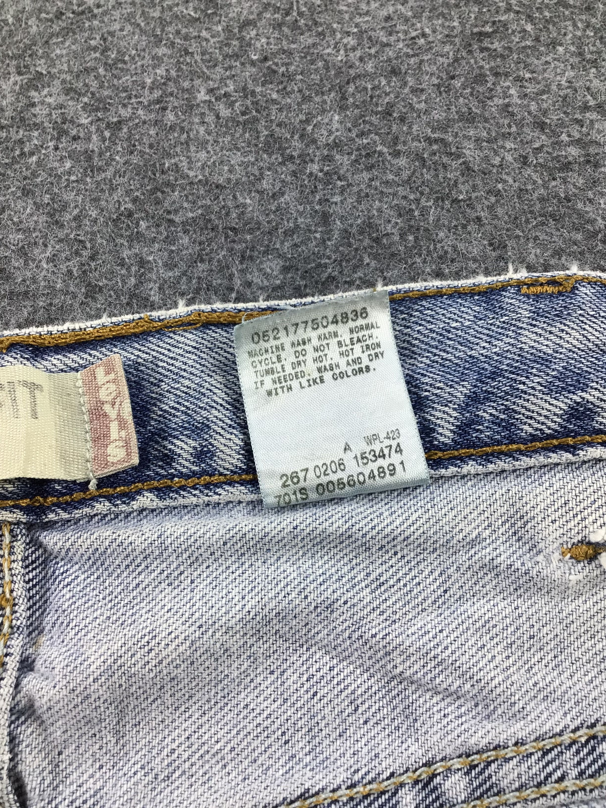 Levi's Vintage Light Wash Levis 560 Jeans -J831 Size US 40 / EU 56 - 12 Thumbnail