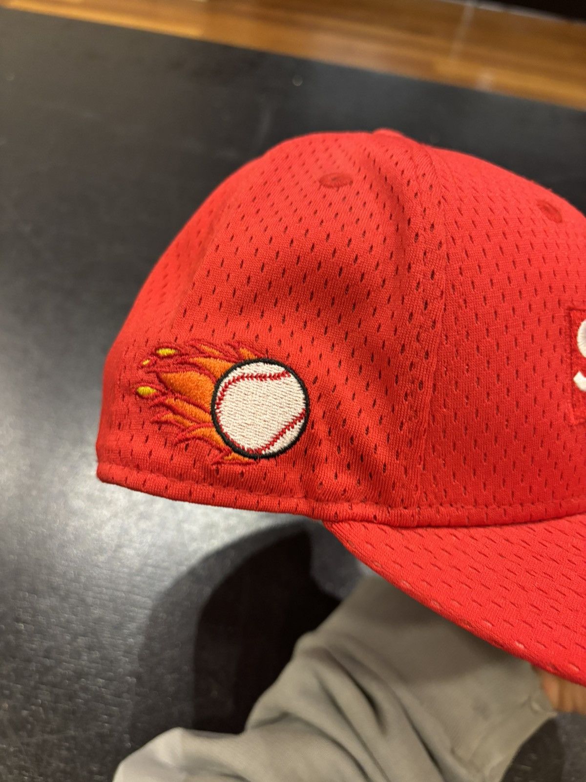 Supreme Supreme X New Era Mesh 6 Panel Hat Size ONE SIZE - 2 Thumbnail