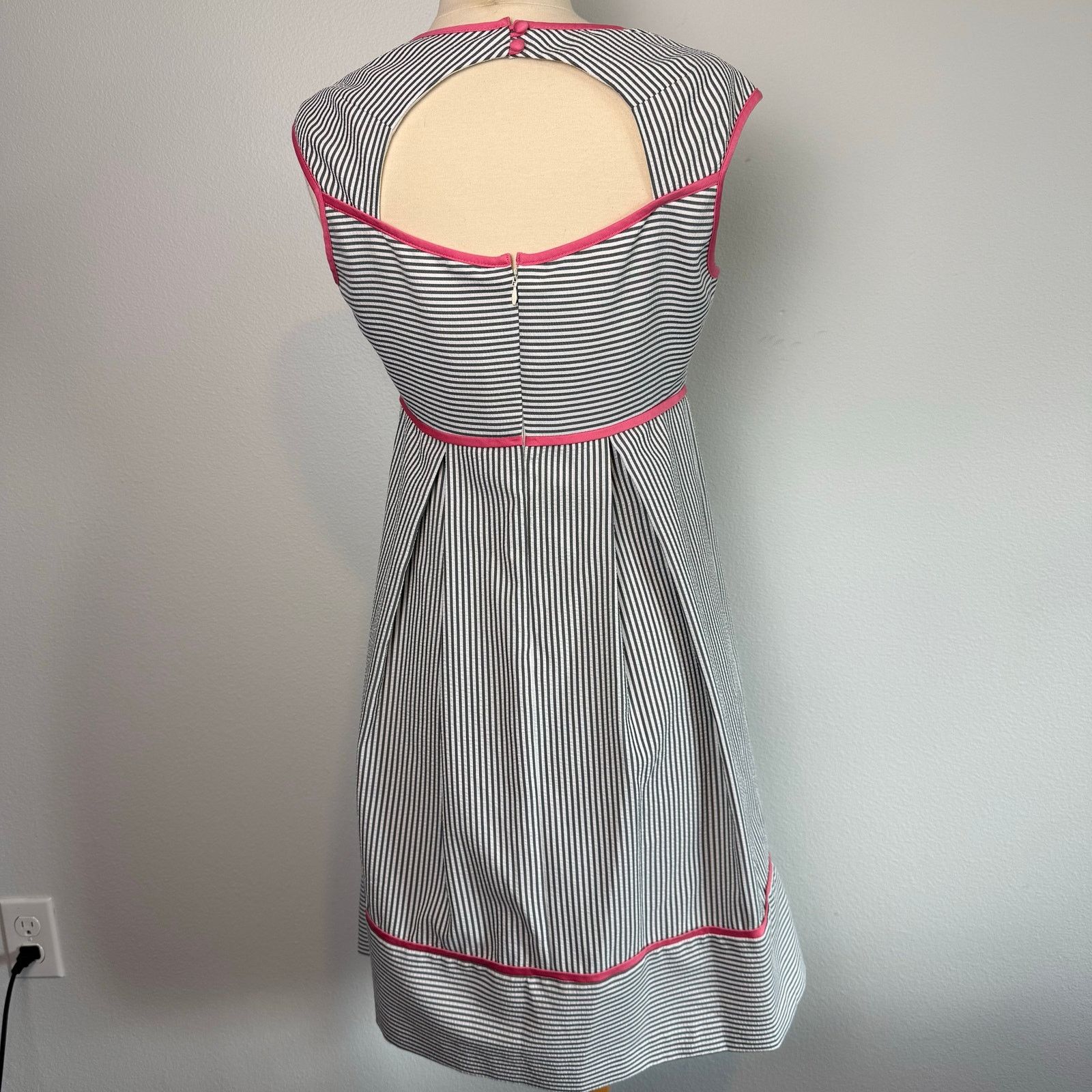 Other London Times Women's Blue Striped Dress with Pink details Size M / US 6-8 / IT 42-44 - 3 Thumbnail