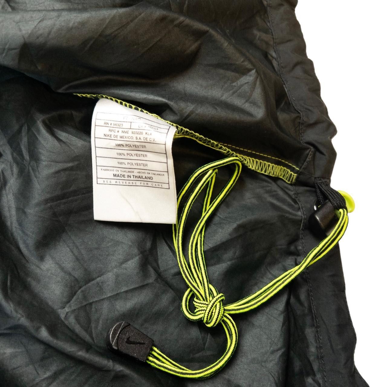Nike ACG Vintage Nike ACG Waterproof Climafit Jacket Size XL Size US XL / EU 56 / 4 - 8 Thumbnail